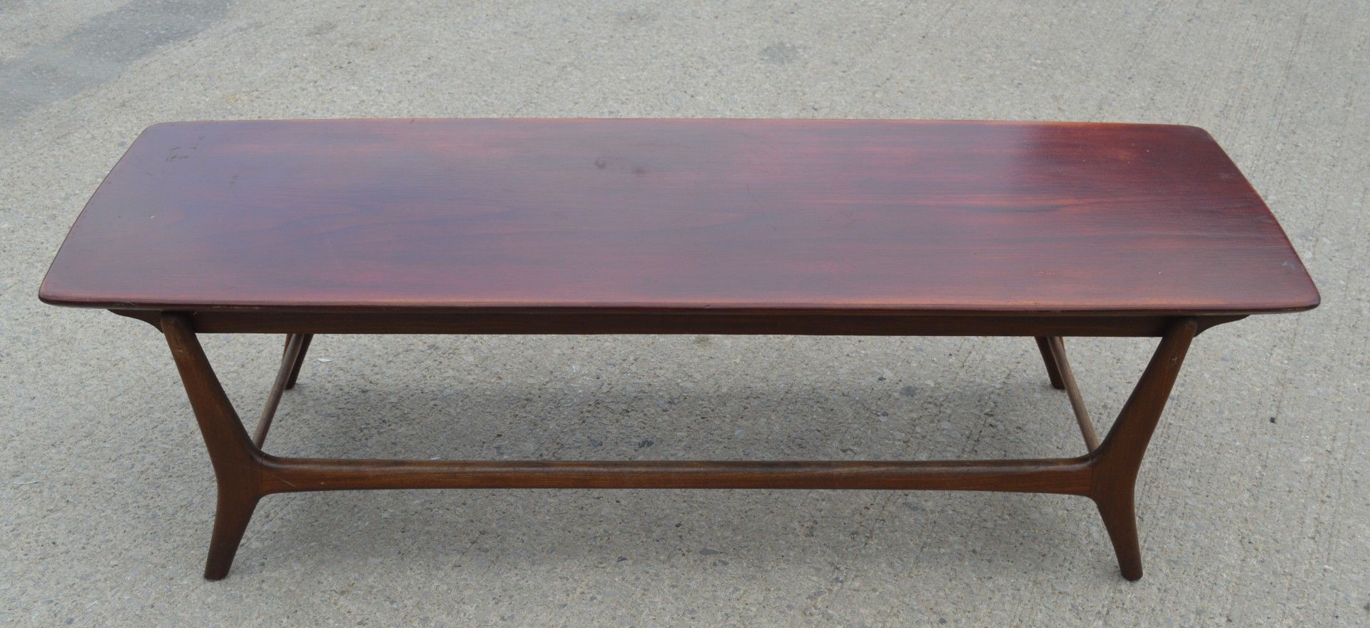 1 x Mid Century Webe Meublen Danish Teak and Mahogany Coffee Table - Dimensions: H44 x W150 x D50 cm - Image 9 of 10