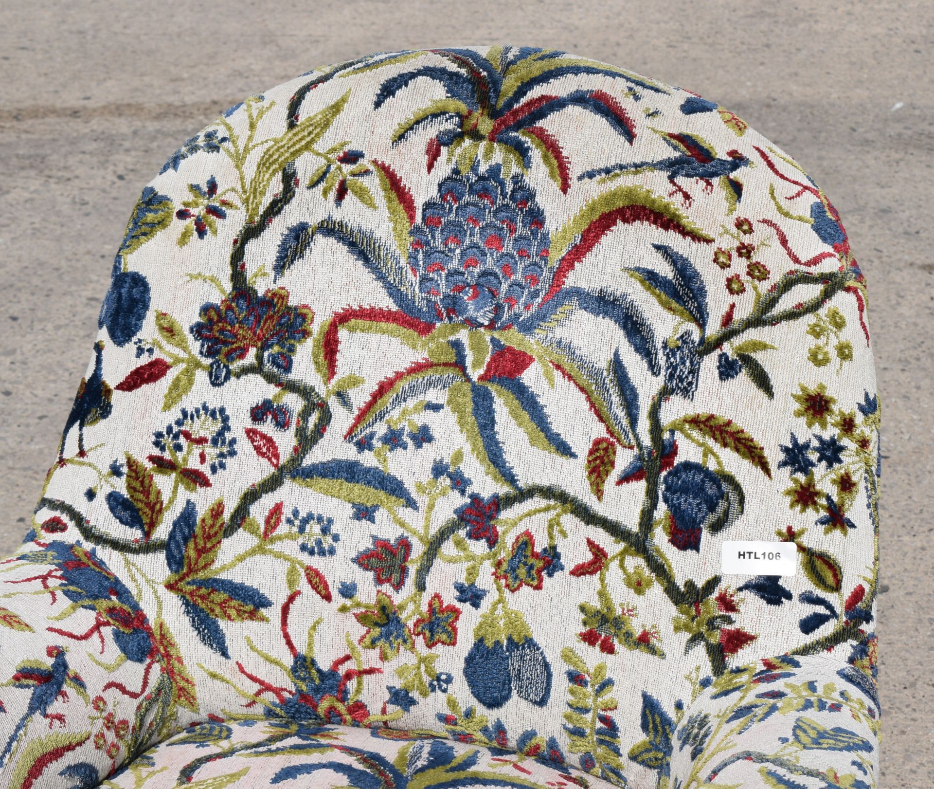 2 x George Smith Lounge Chair Featuring Floral Fbric Upholstery and Wooden Feet - Image 6 of 14