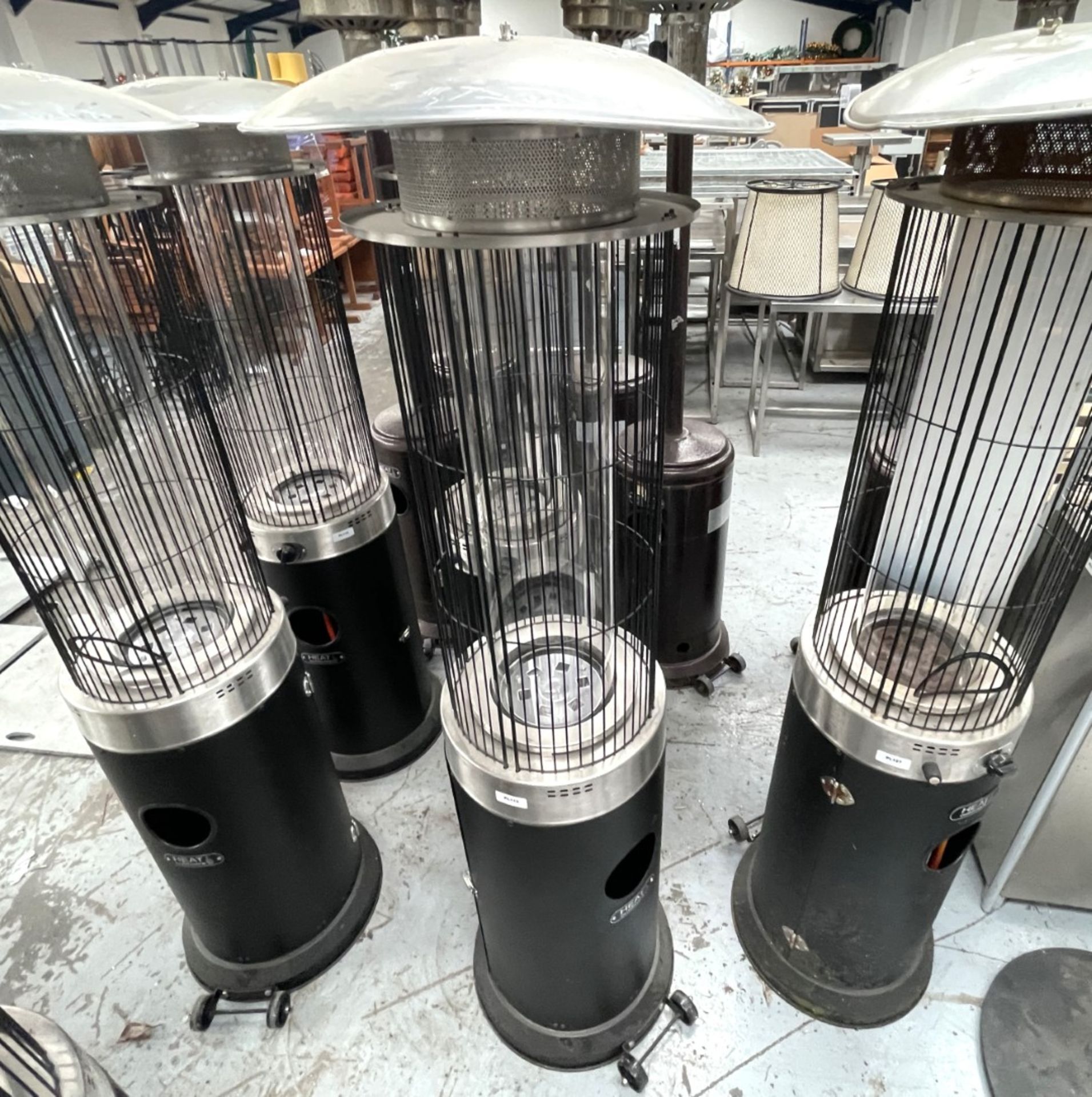 1 x Heat Outdoors Santini Spiral Flame 13.5kW Gas Freestanding Upright Patio Heater