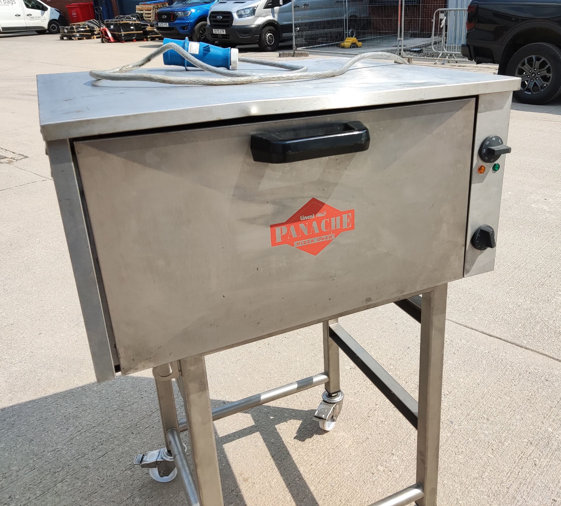 1 x LINCAT Panache Countertop Pizza Oven - Model Po89 - Single Phase - RRP £1,745.00 - Image 18 of 23
