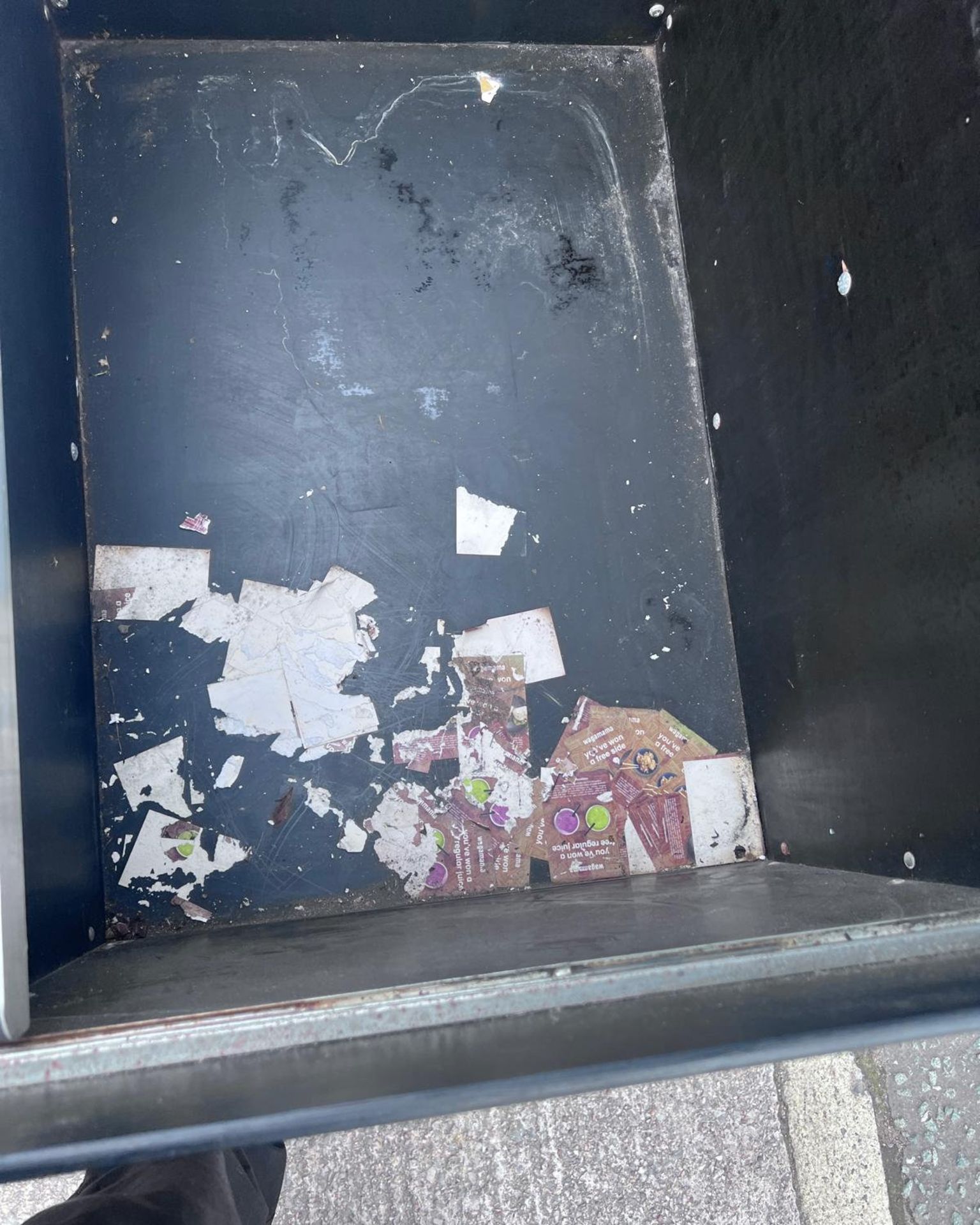 1 x Christiania Three Wheel Event Bike - Single Speed Bike Featuring a Secure Box with Gas Lift Lid - Image 29 of 30