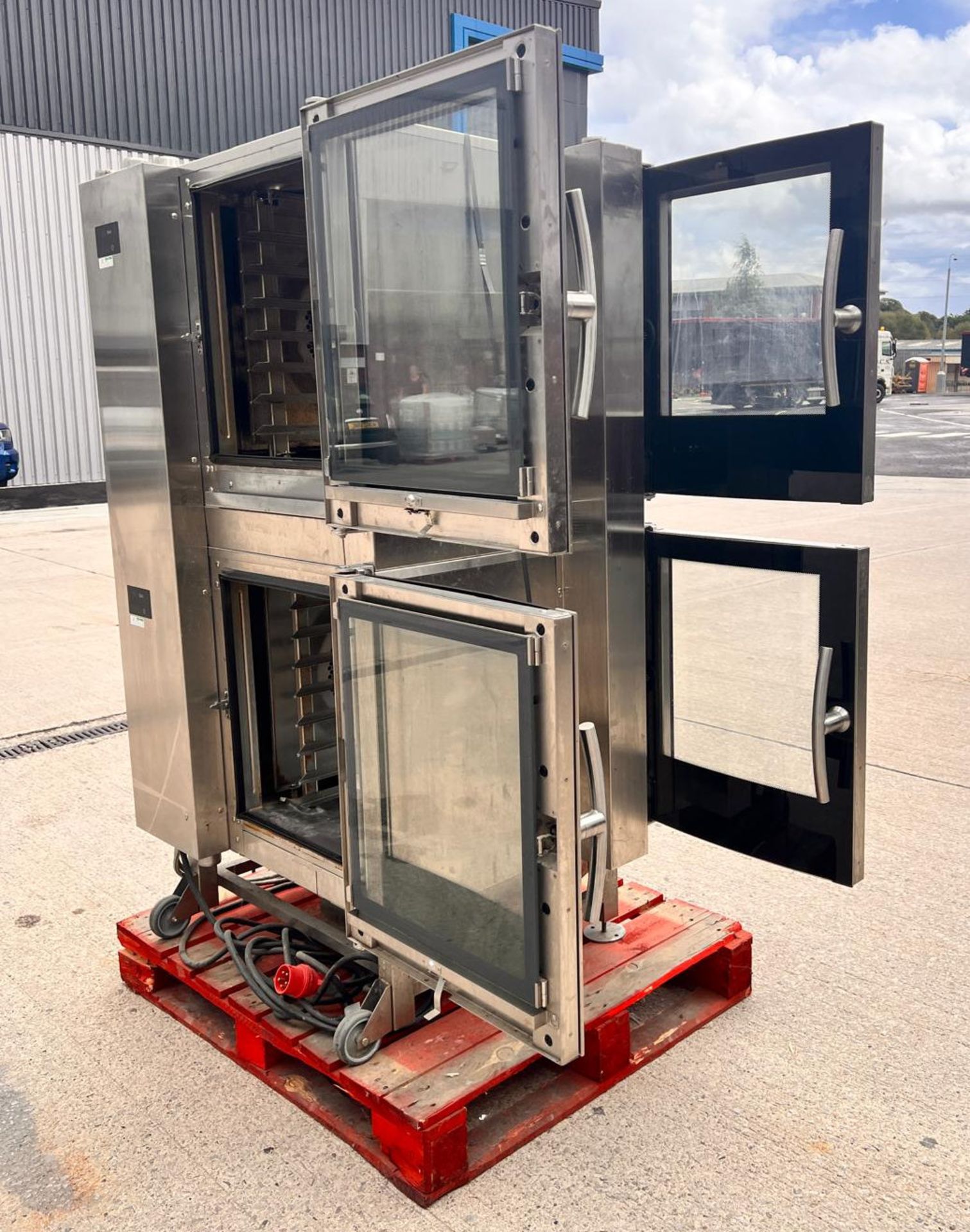 1 x Houno Double Stacked Commercial Catering Ovens - Houno C 1.06 and 1 x Houno CPE 1.06 - Image 2 of 38