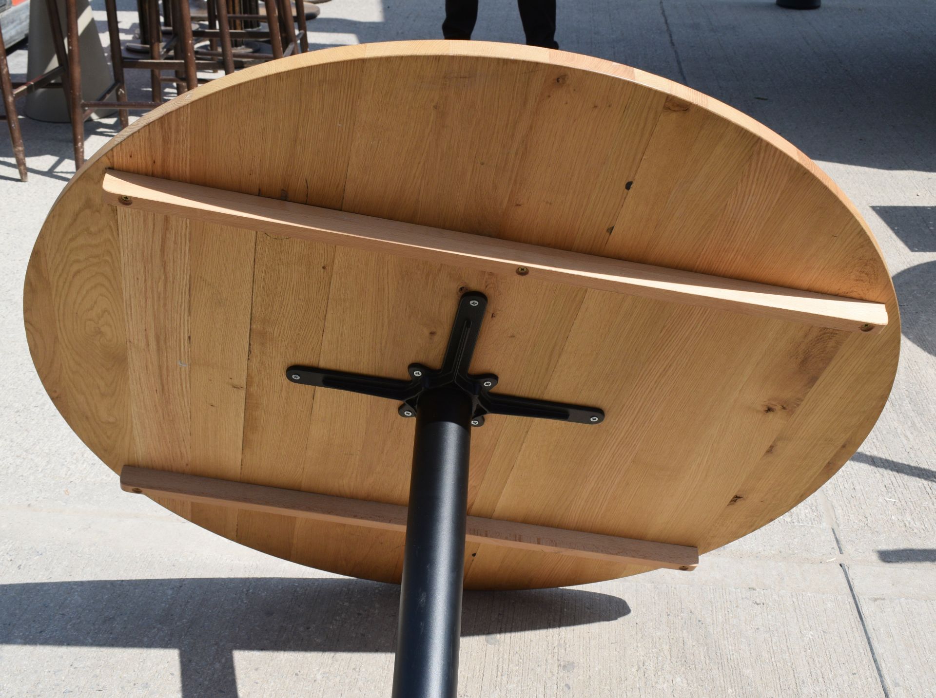 1 x Solid Oak Restaurant Dining Table with a Black Pedestal Base - Dimensions: H74 x W120 x D120 cms - Image 3 of 6