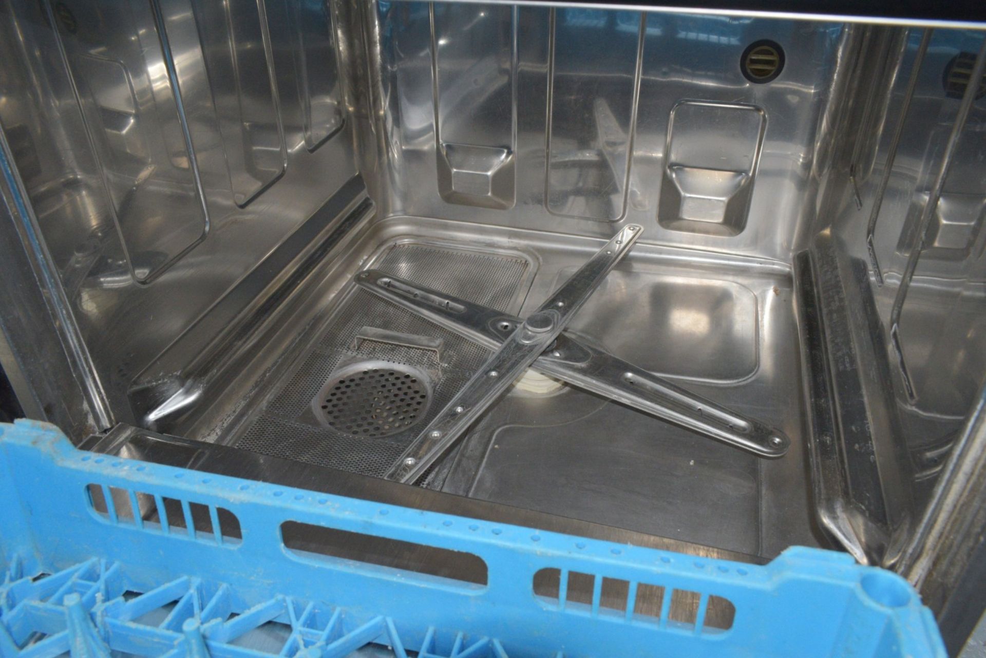 1 x Meiko FV.40.2G Undercounter Glass Washer - 3 Phase - Dimensions: H75 x W60 x D60 cms - Image 4 of 6