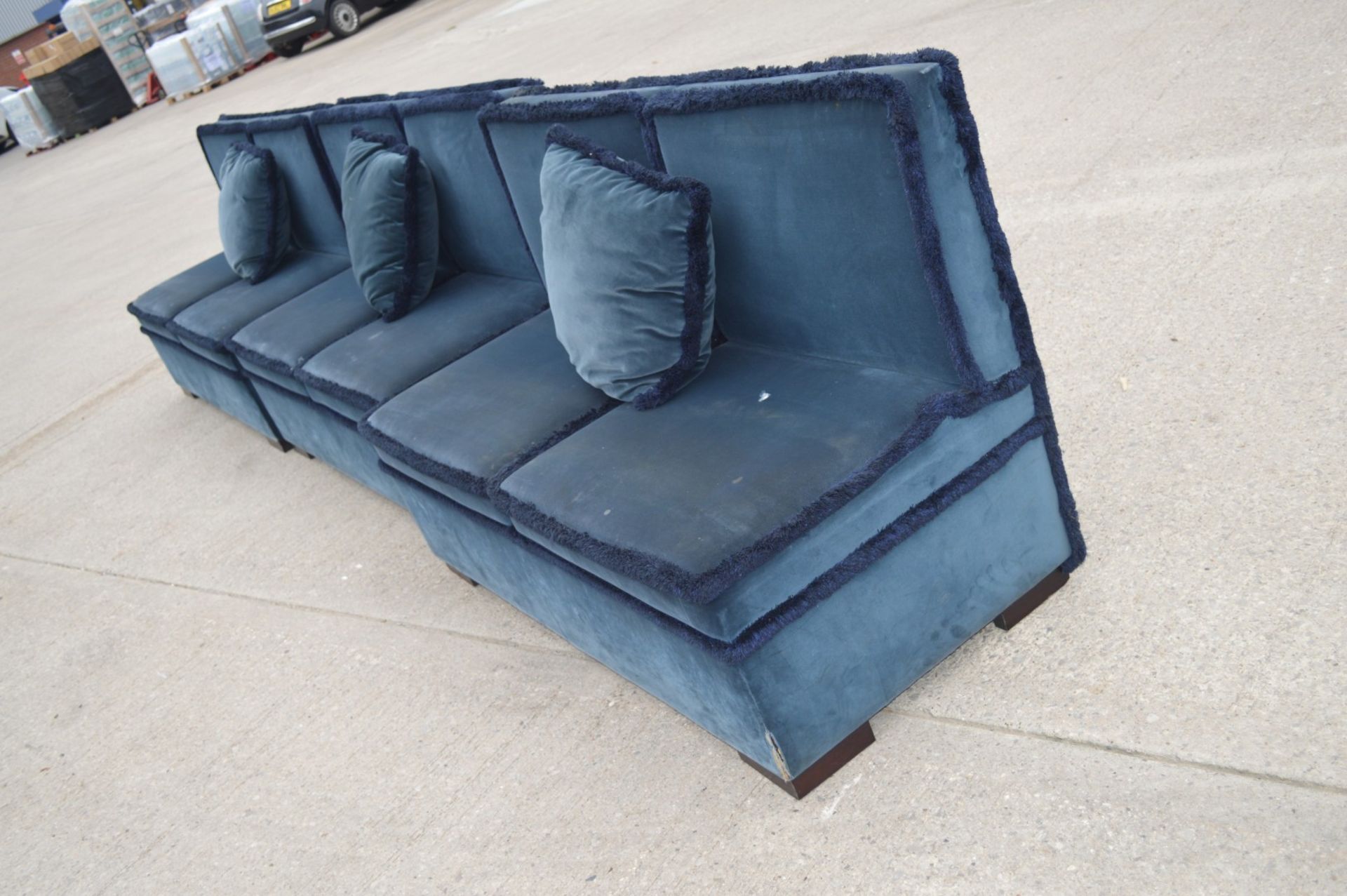 4 x Blue Velvet Slipper Seating Benches with Fringe Trims and 6 x Matching Cushions - Image 8 of 12