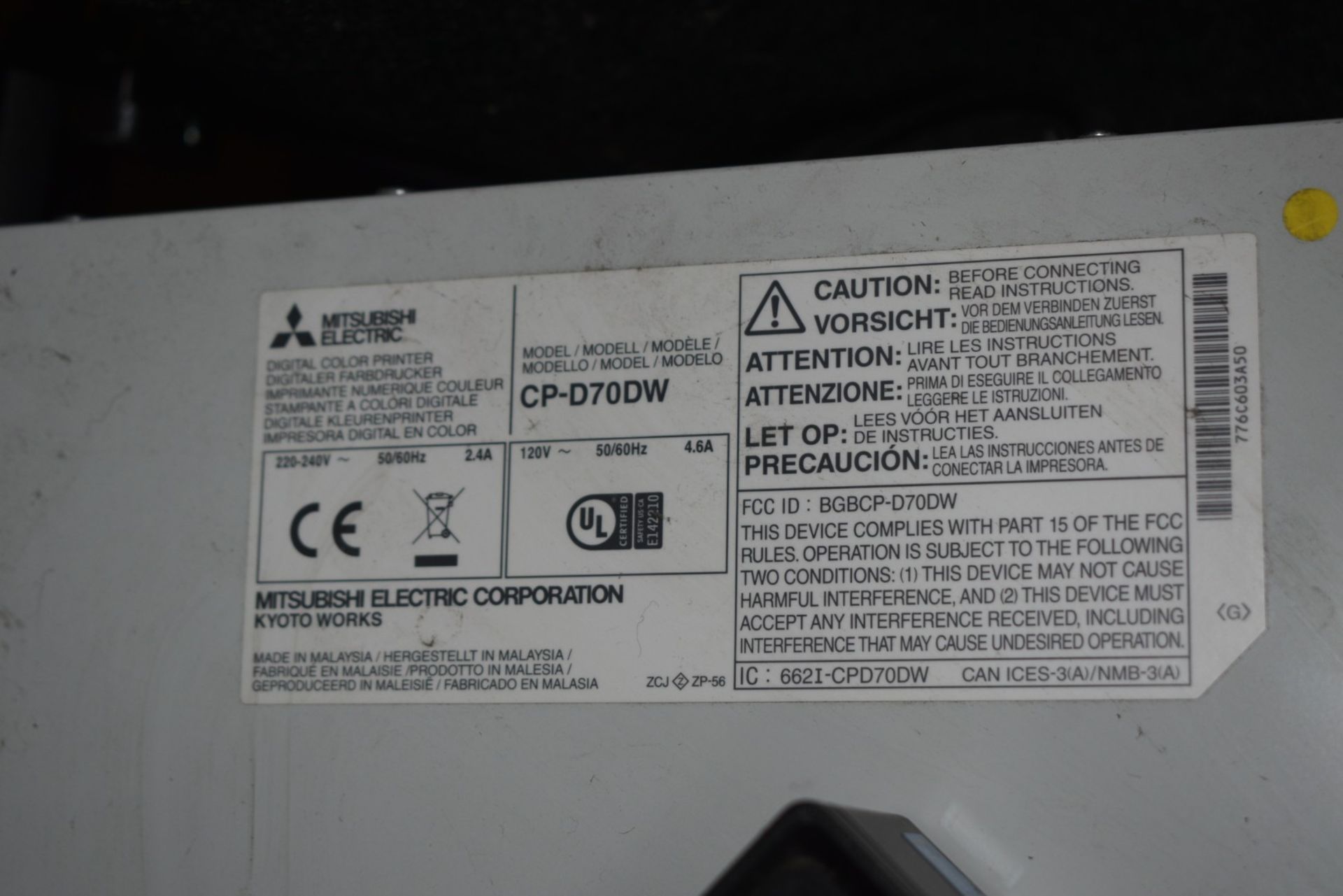 1 x Selfie Photo Booth - Features a Gigabyte Mini Computer, Sharp 43 Inch TV and a Professional - Image 6 of 11