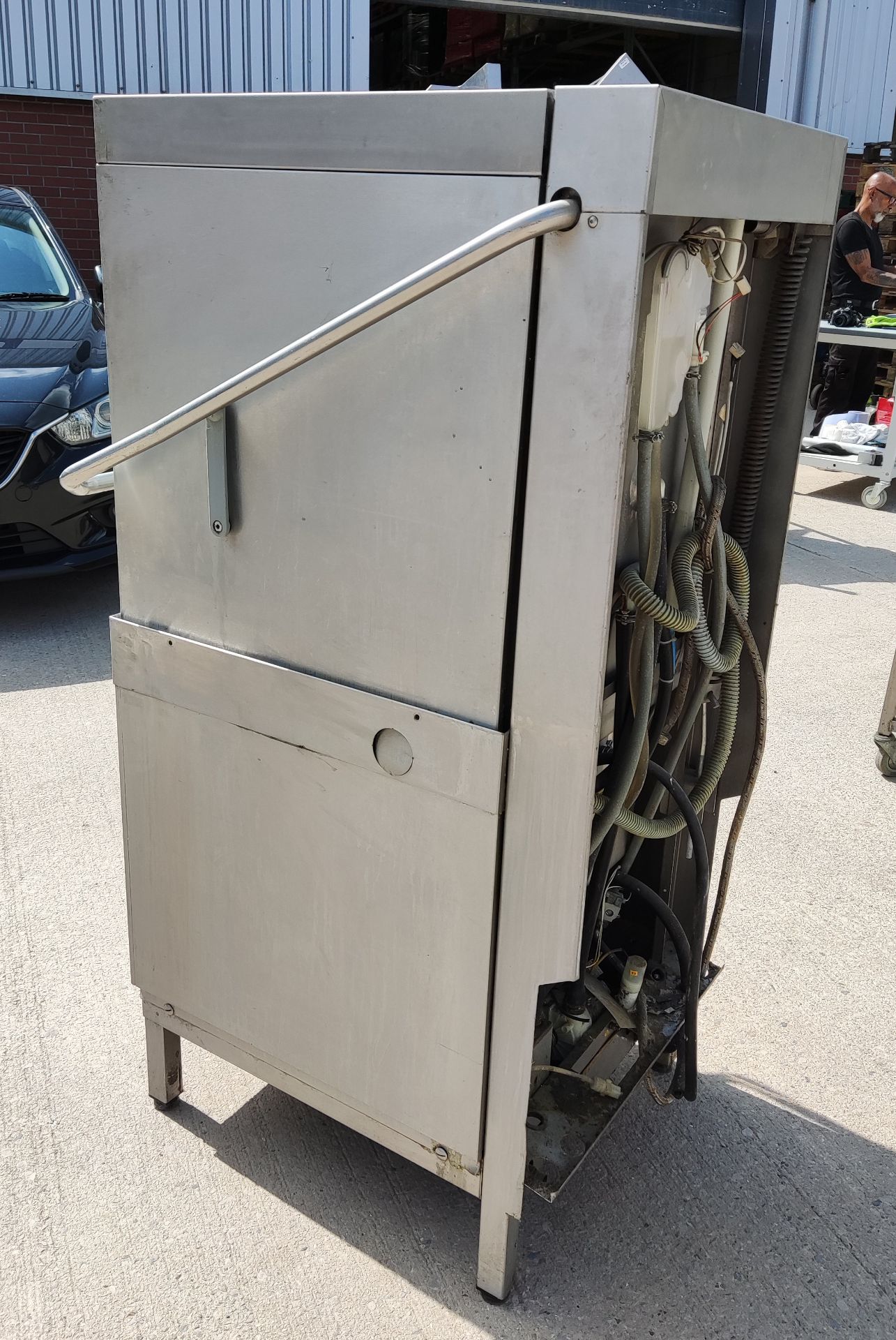 1 x Hobart AMXXRS-30 Commercial Pass Through Dishwasher - 3 Phase - Image 12 of 18