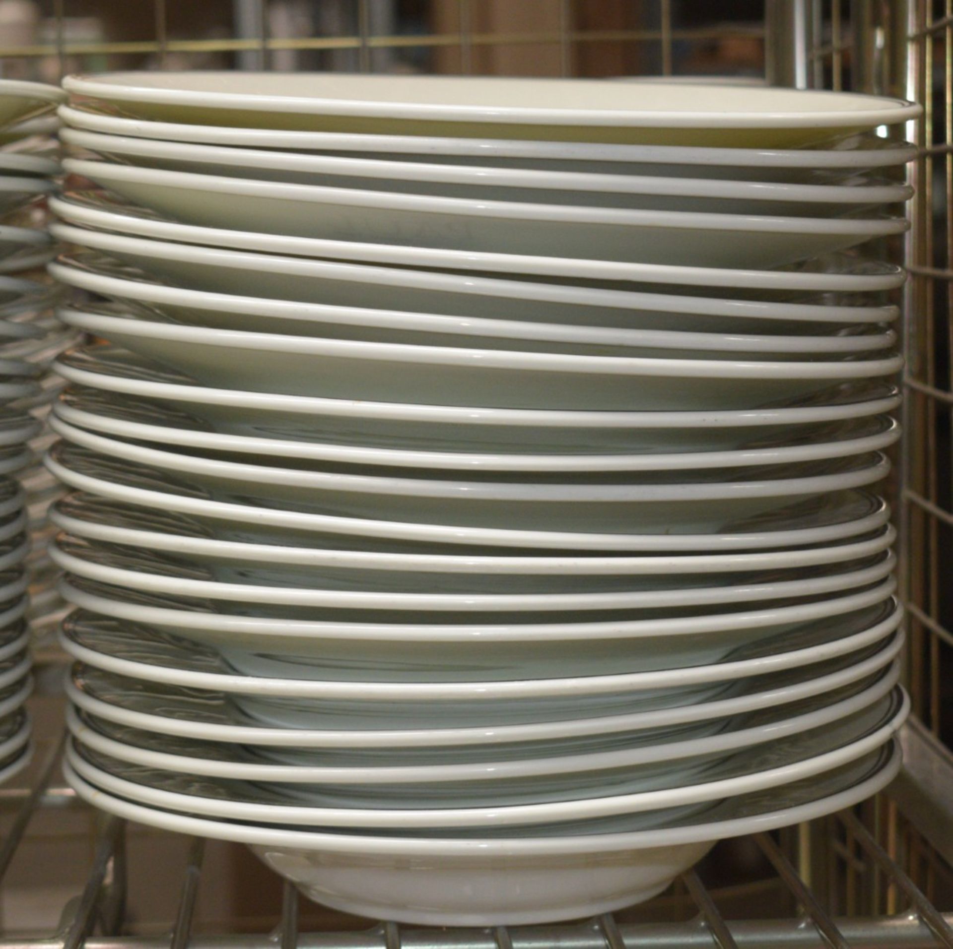 20 x Ceramic Wide Border Bowls - 28cm Wide - Image 2 of 5