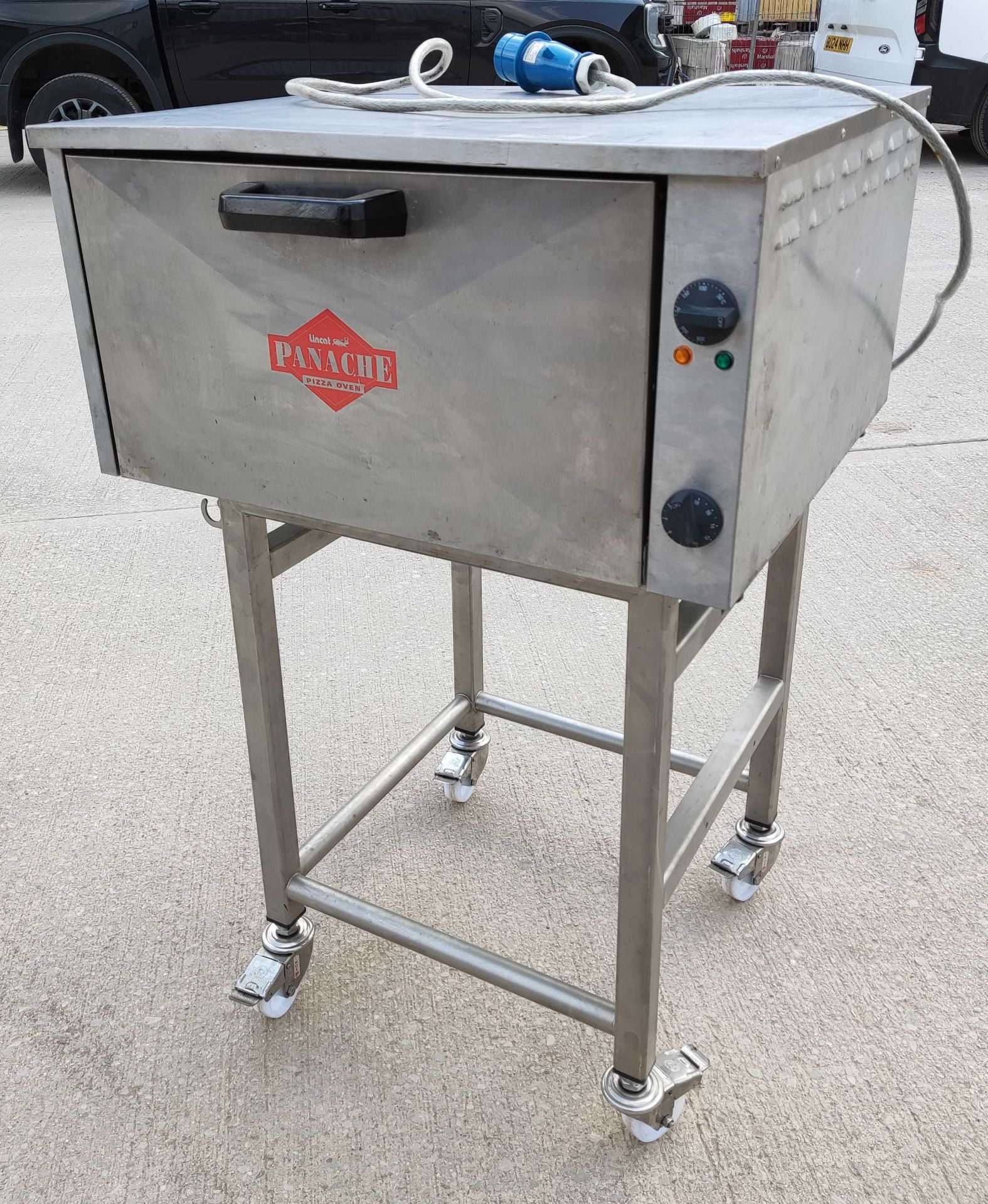 1 x LINCAT Panache Countertop Pizza Oven - Model Po89 - Single Phase - RRP £1,745.00 - Image 7 of 23