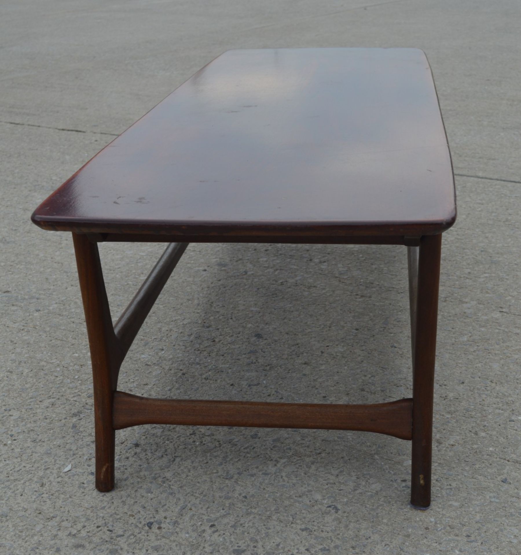 1 x Mid Century Webe Meublen Danish Teak and Mahogany Coffee Table - Dimensions: H44 x W150 x D50 cm - Image 7 of 10