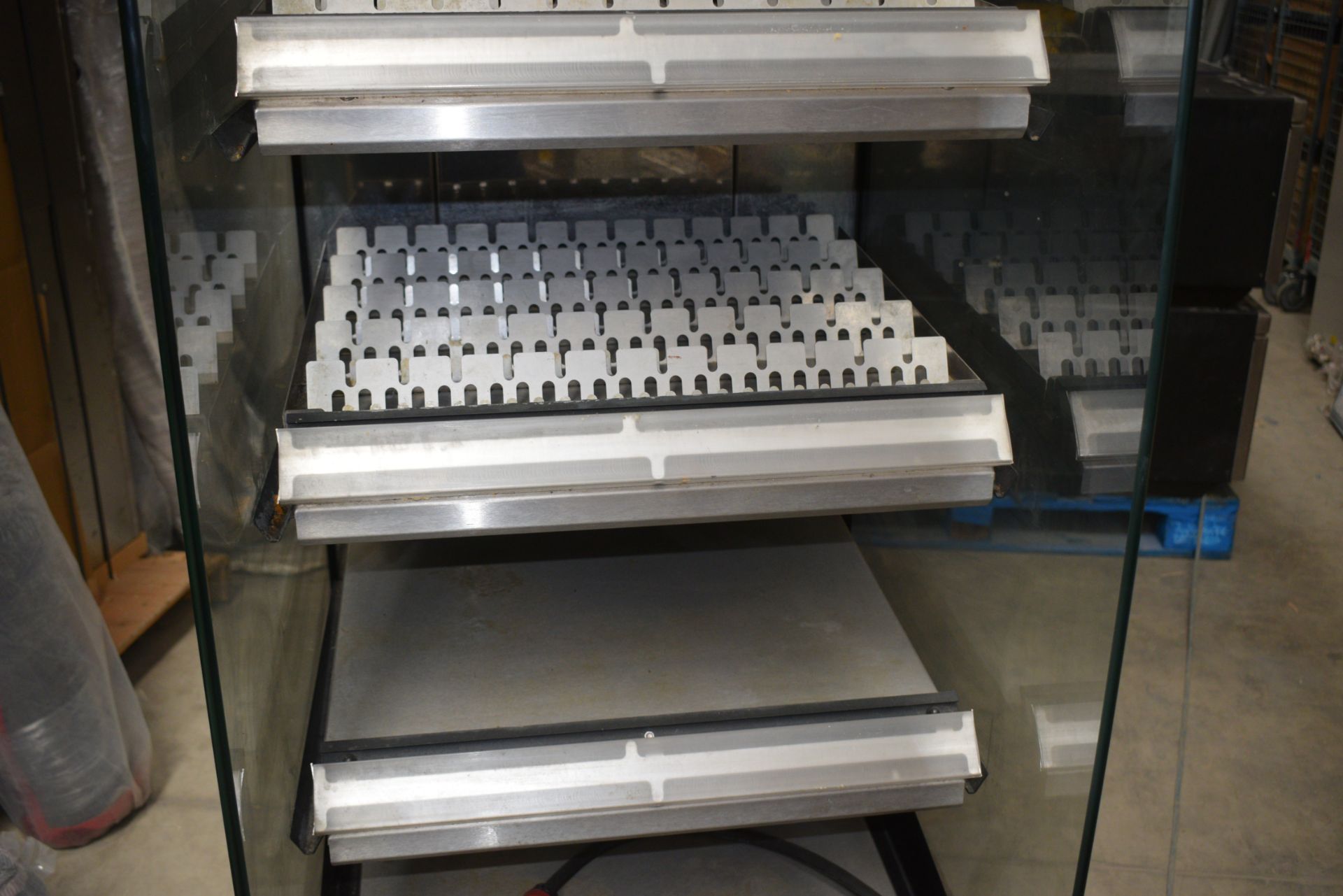 1 x Fri-Jado MD60-5 Grab and Go Hot Food Cabinet - 3 Phase - Dimensions: H197 x W60 x D80 cms - Image 5 of 8