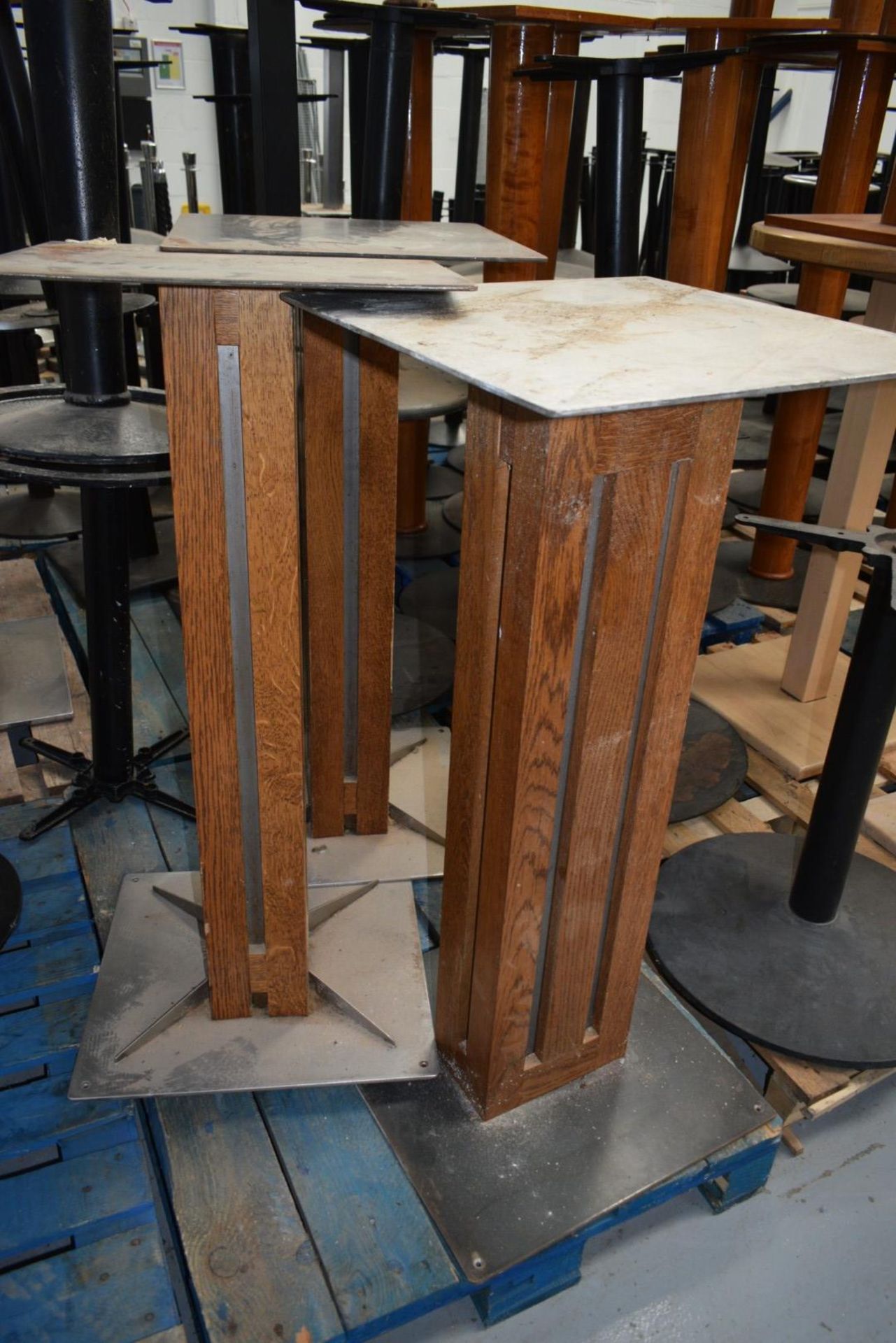 4 x Bar Table Pedestals - Dimensions: H103cm with a 50x50cm Top - Image 2 of 6