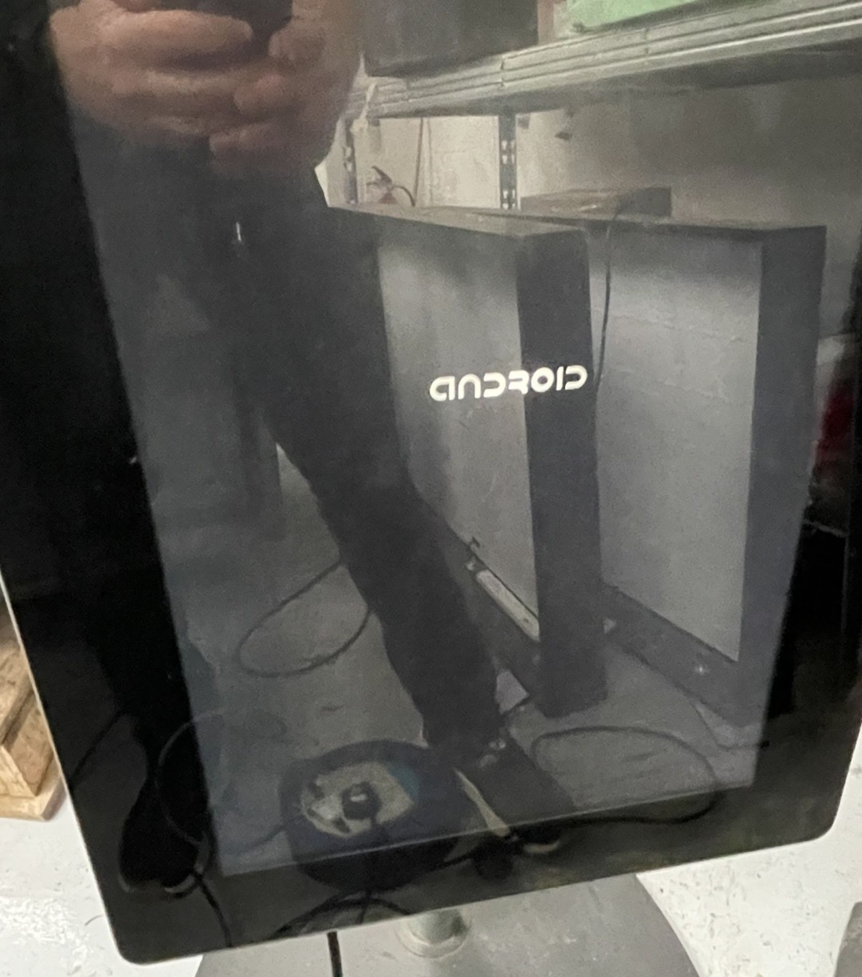 1 x Digital Advertisement Signage Screen with Audio and WiFi - Powered by Android - Floor Mounted - Image 6 of 7