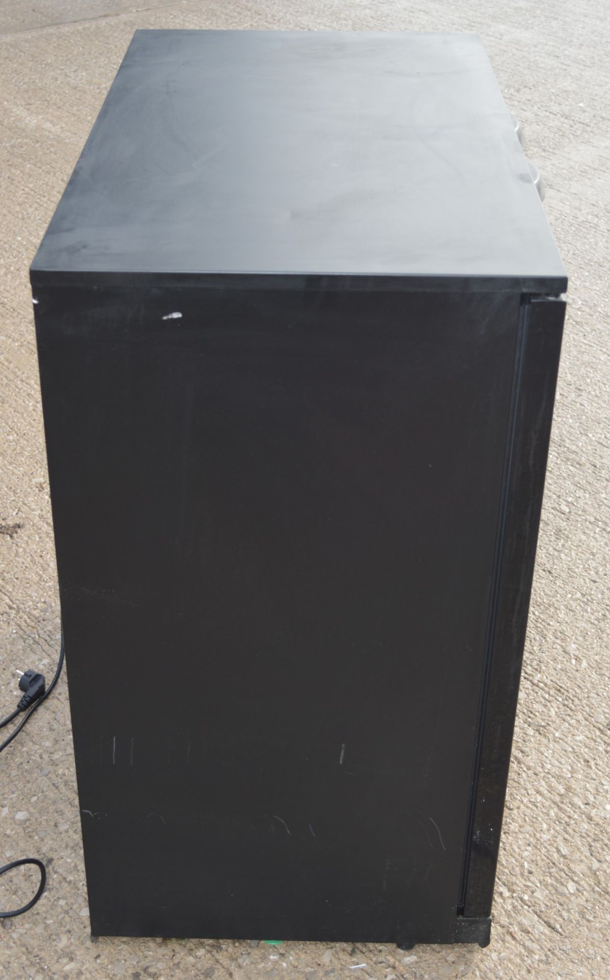 1 x Kitchen LG0208H Backbar Two Door Bottle Cooler in Black - Image 9 of 12