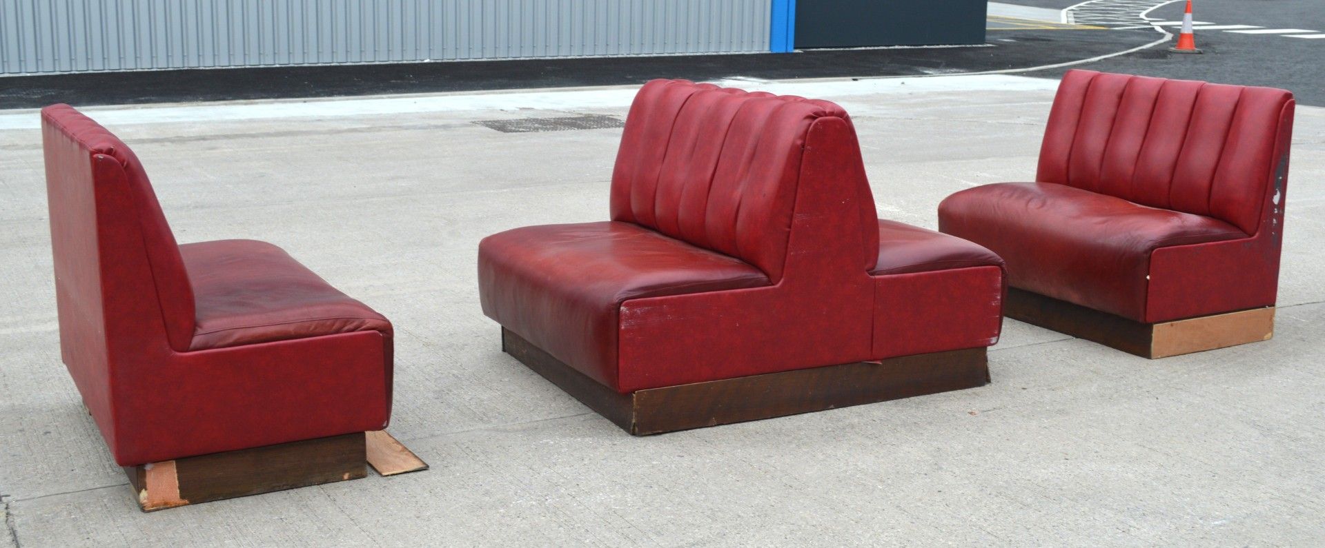 1 x Collection of Restaurant / Bar Seating Booths Suitable for Upto 8 Persons - Deep Red Faux - Image 13 of 15