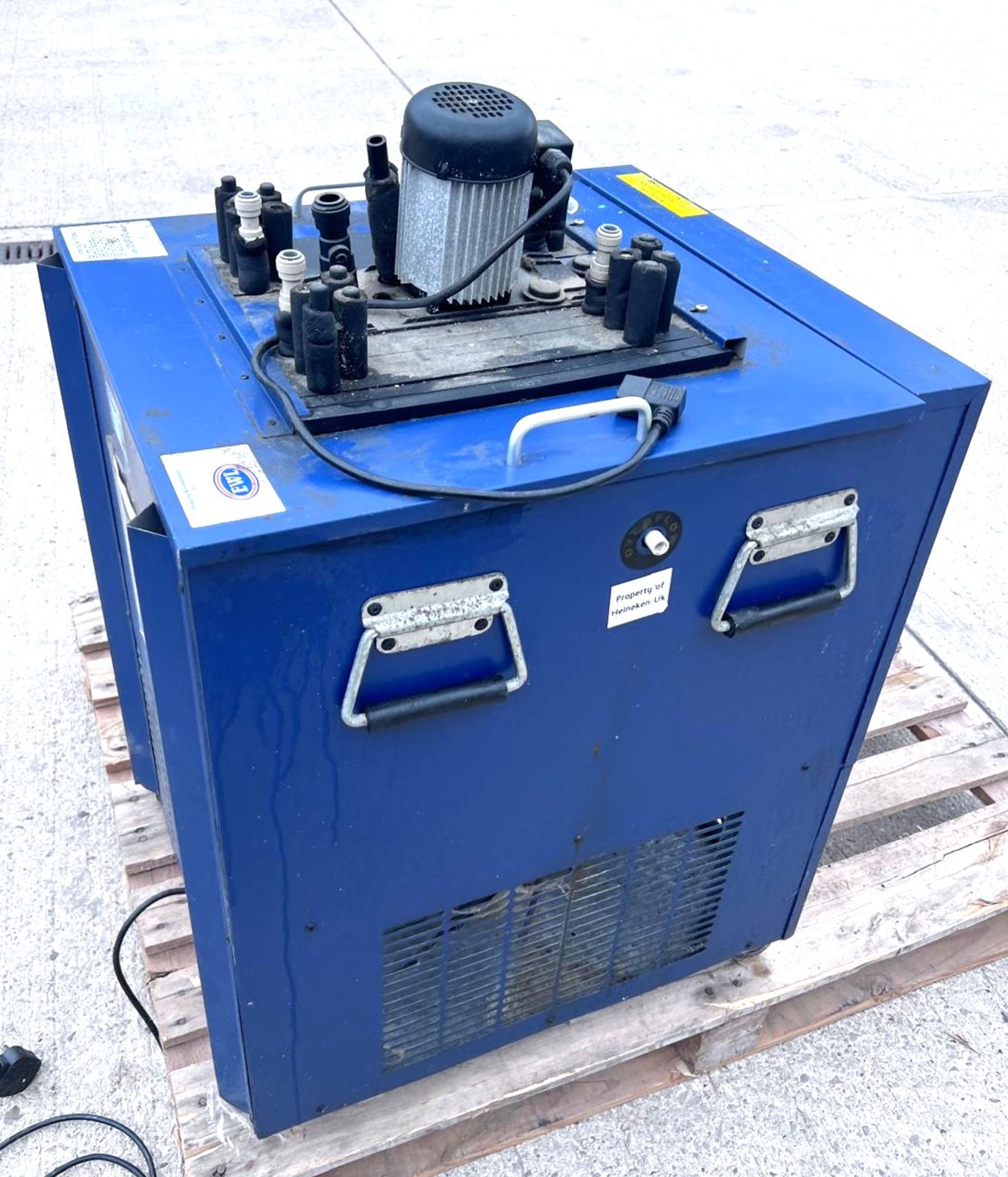 1 x Inter Cool 30 Integral Remote 10 Line Beer Cooler - Model: 01-4111-04 - 240v