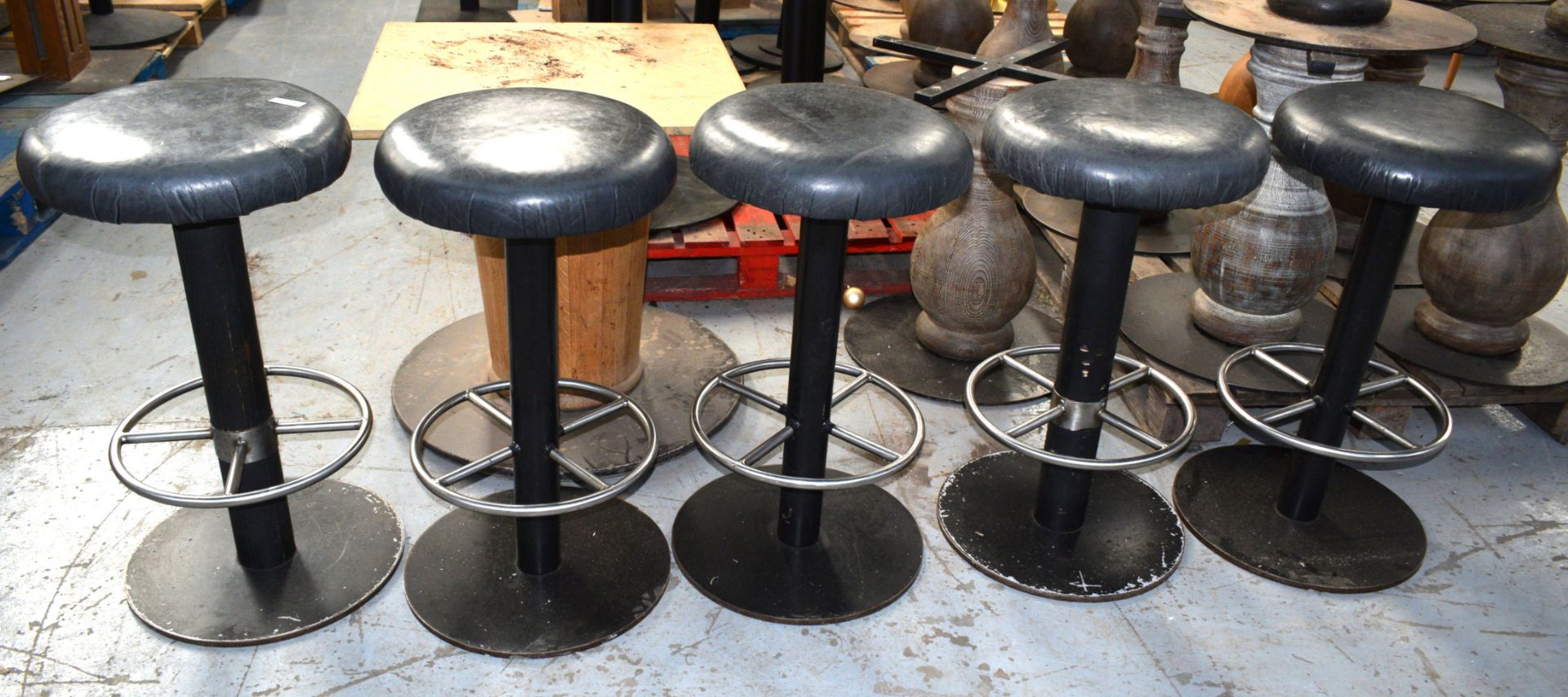 5 x Bar Stools Featuring Round Black Leather Seats, Backrests and Chrome Footrests - Dimensions: H80 - Image 2 of 10