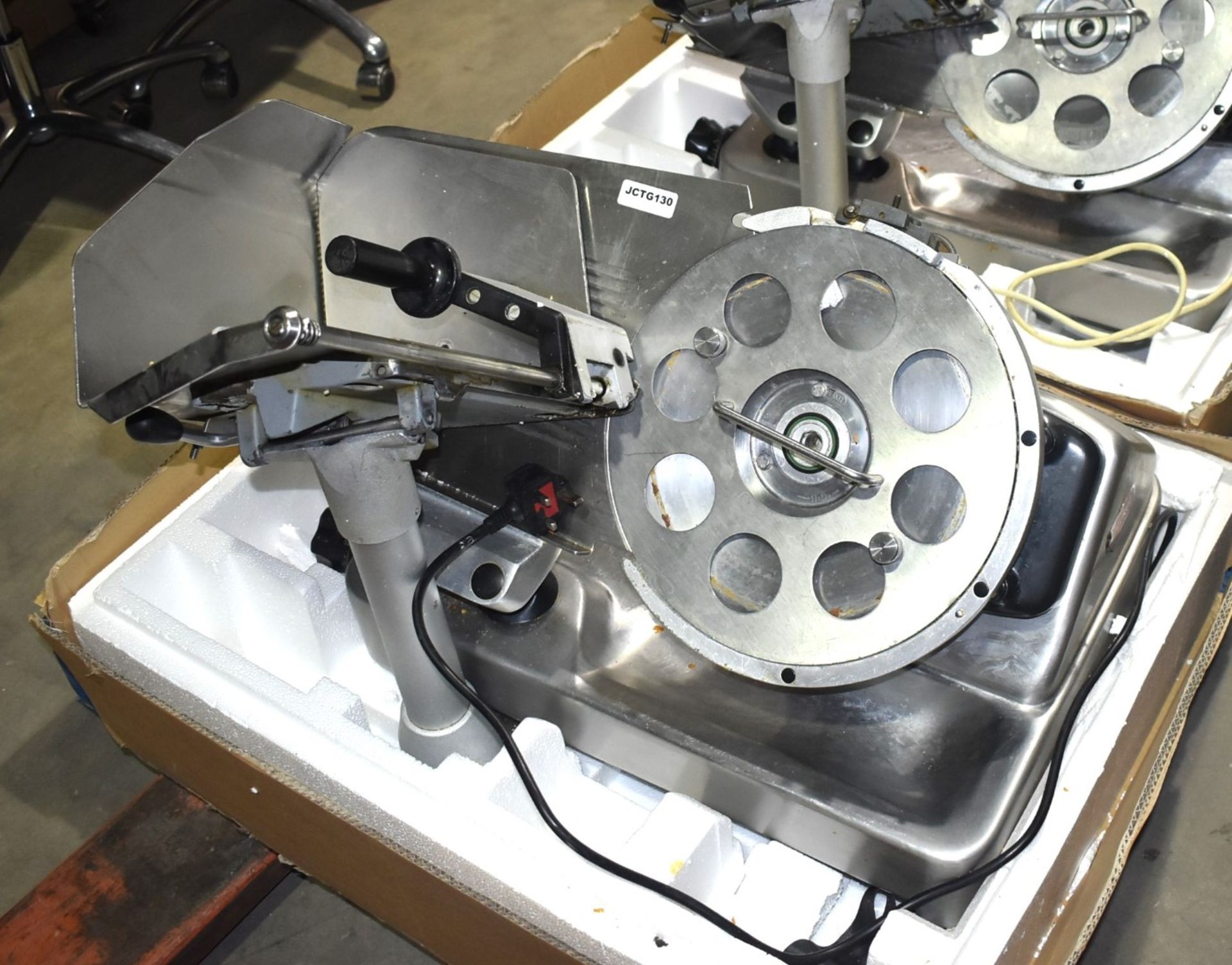 1 x Berkel 800S Commercial Meat Slicer - Requires a Replacement Blade