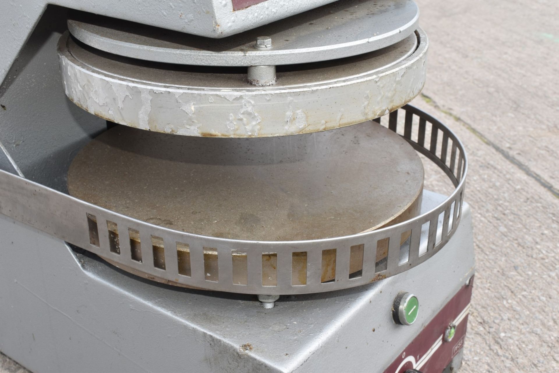 1 x OEM PF/33 Commercial Pizza Press - Made in Italy - 3 Phase - Image 3 of 15