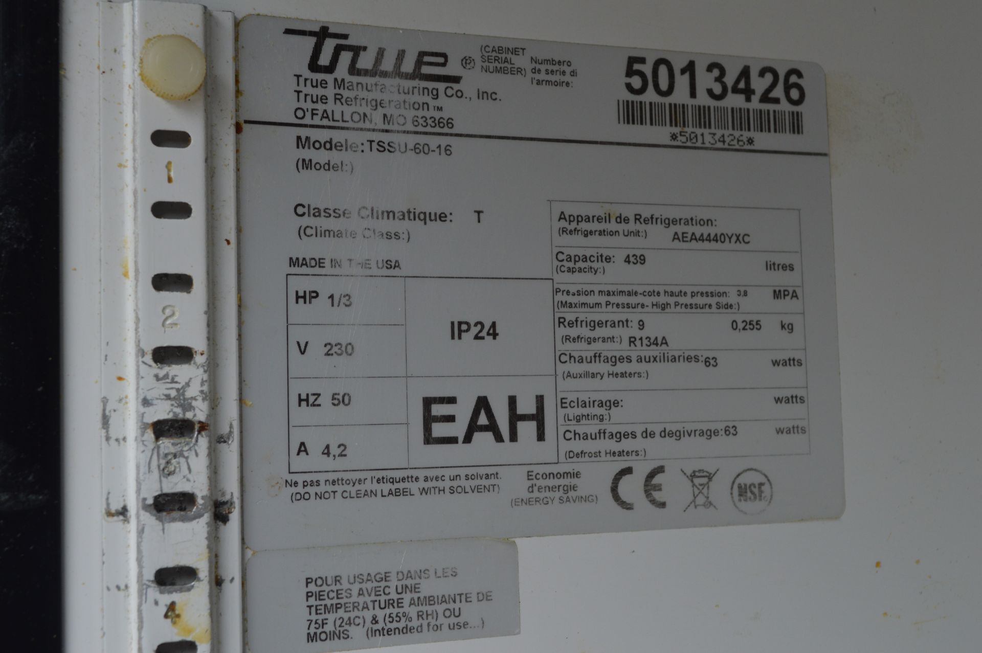 1 x True Refrigeration Two Door Prep Fridge with Pizza Topper - See Description - H112 x W158 x - Image 3 of 17