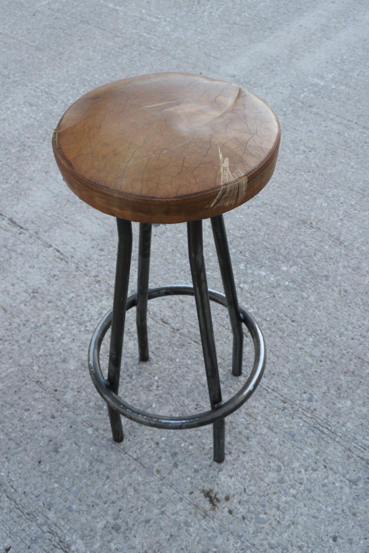 4 x Vintage Industrial Style Bar Stools with Steel Bases, Footrests and Tan Leather Seats - Image 12 of 12