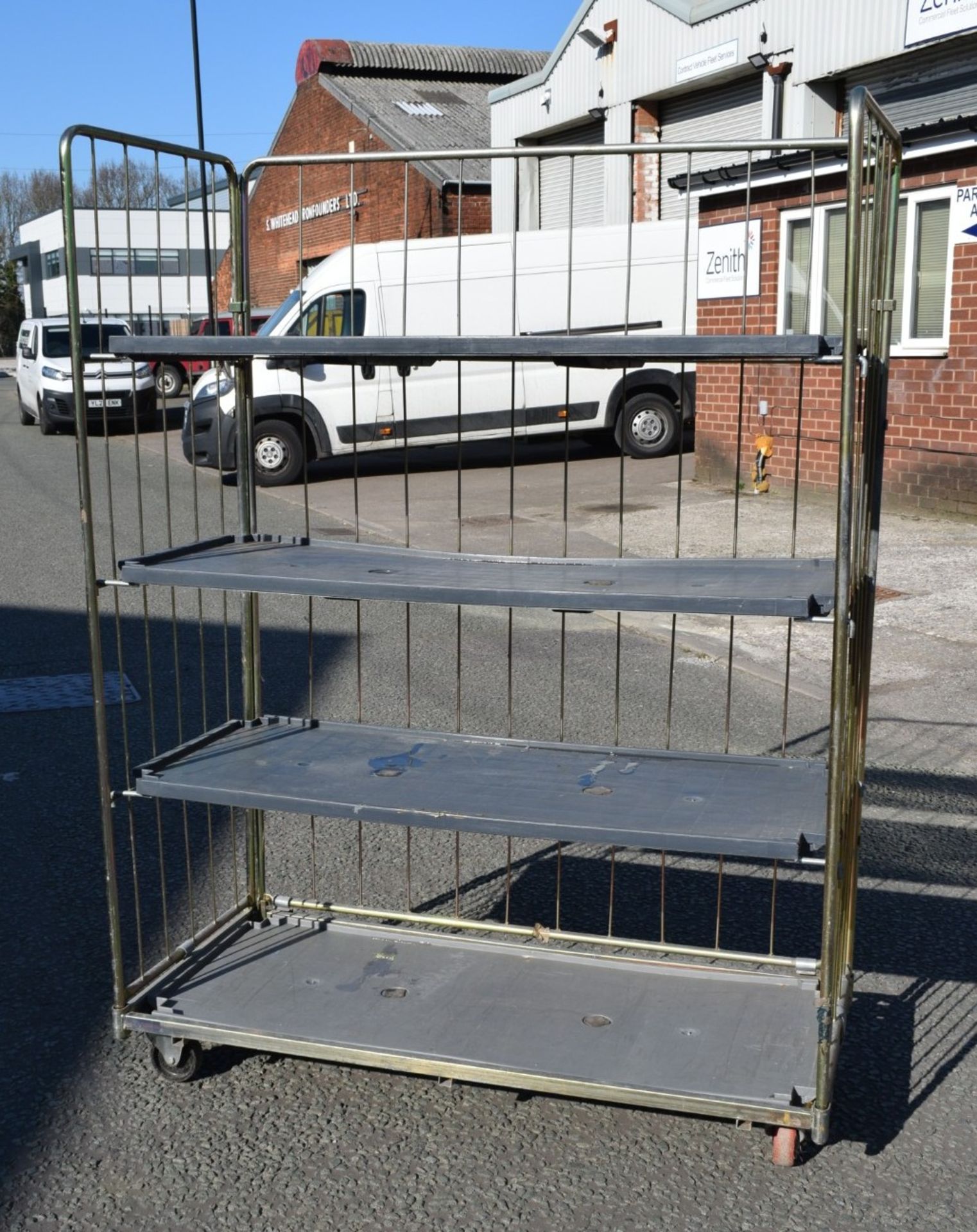 1 x Warehouse Storage Cage Featuring Heavy Duty Plastic Shelves and Castor Wheels - Image 6 of 6