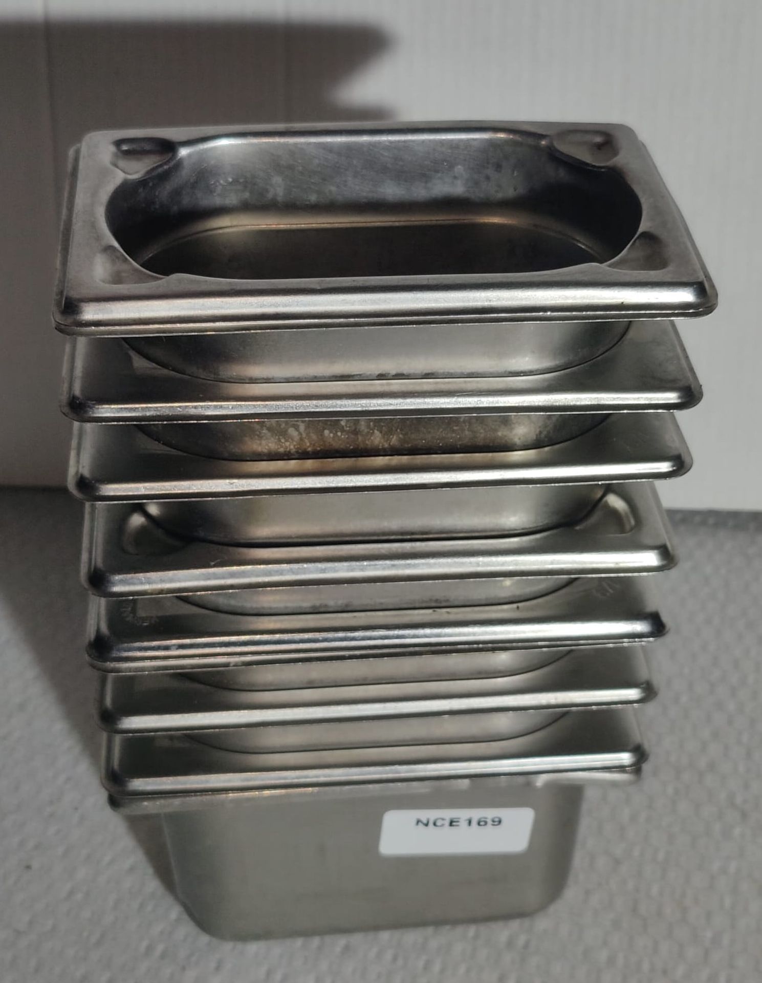 8 x Stainless Steel 1/9 Gastro Pans - Size: H10 x 10.5 x 17.5 cms - CL011 - Ref: NCE169 -