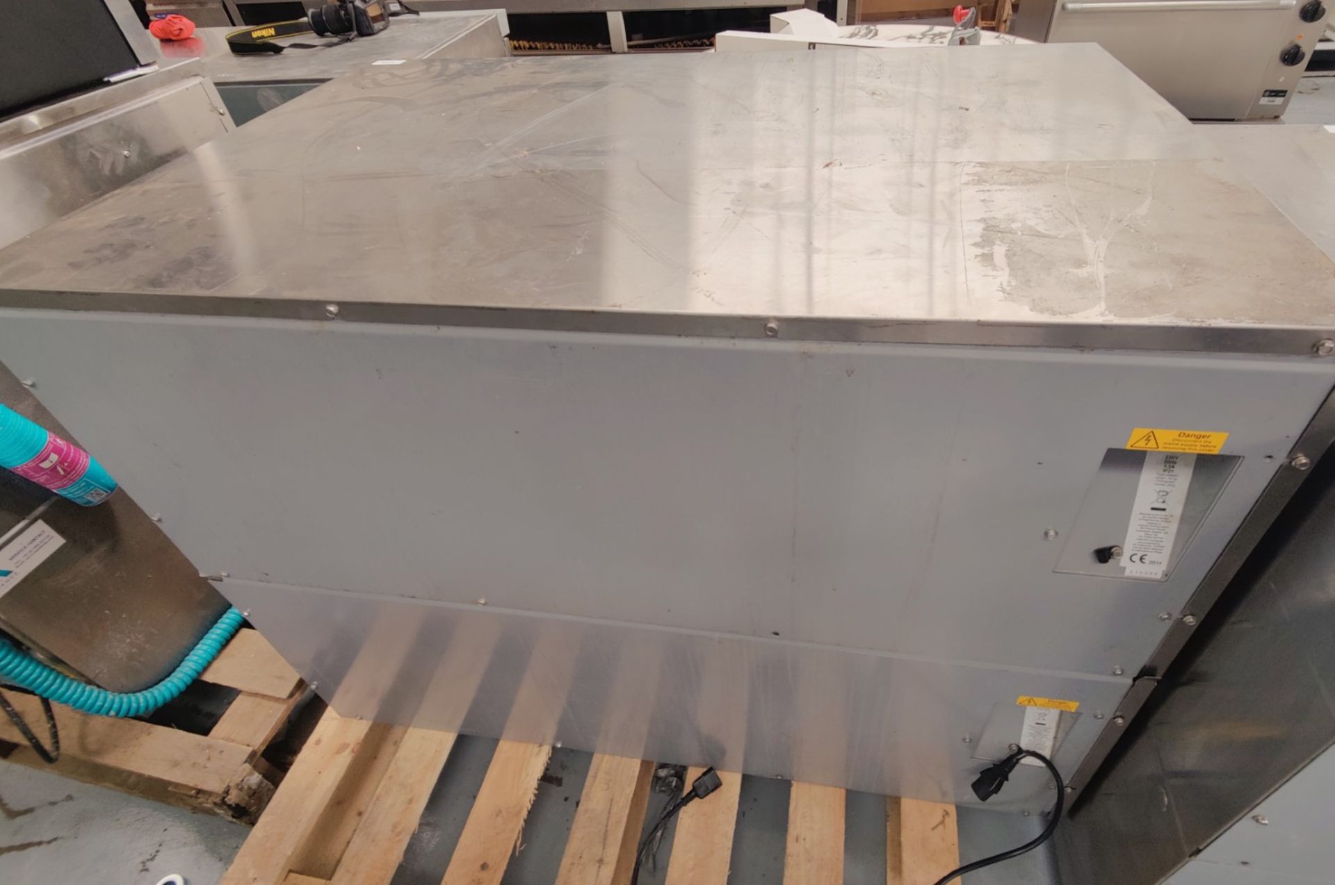 1 x Adande VCS Double Drawer Counter Fridge Freezer - Dimensions: H85 x W110 x D70 cms - Image 7 of 8