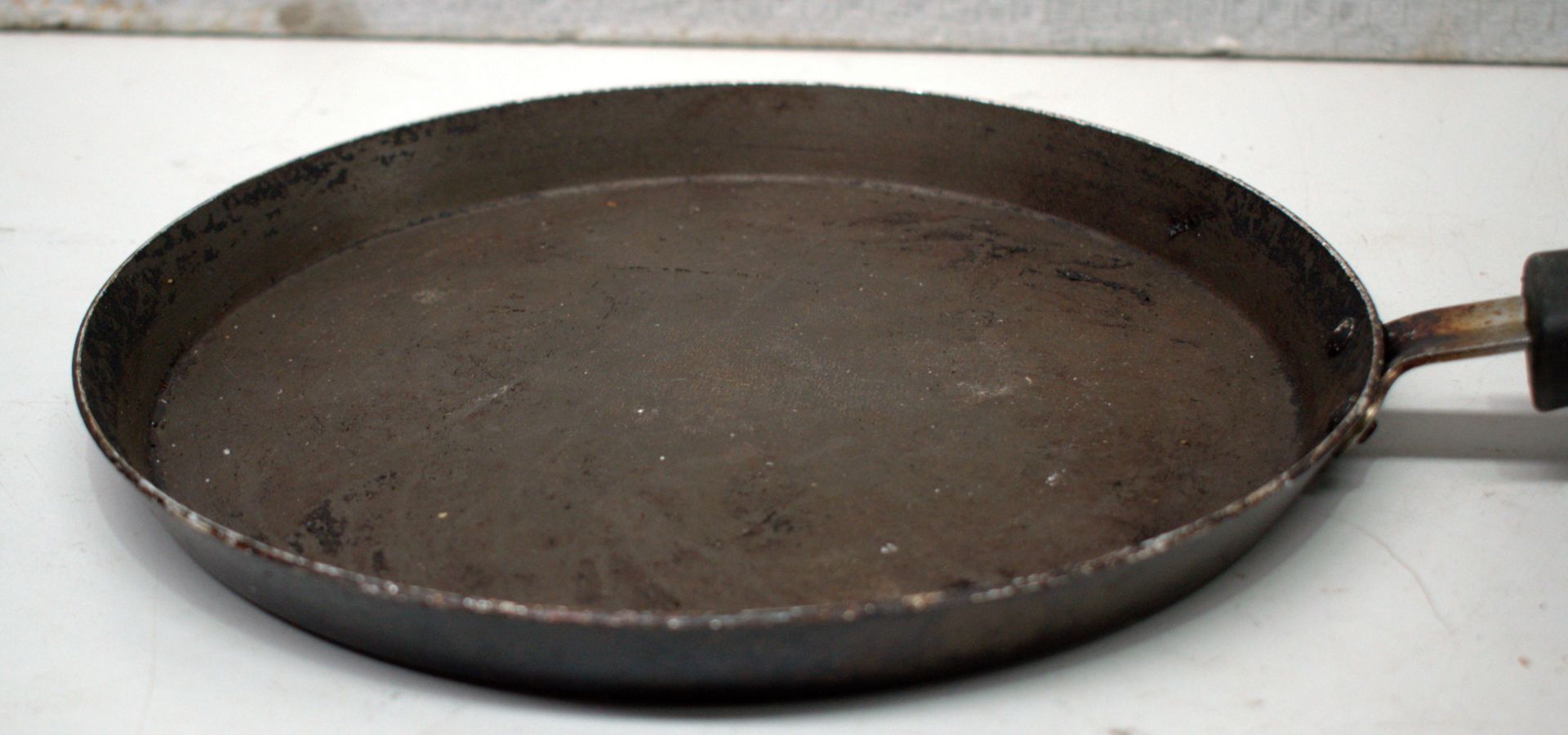 6 x Frying Pans - Image 8 of 20