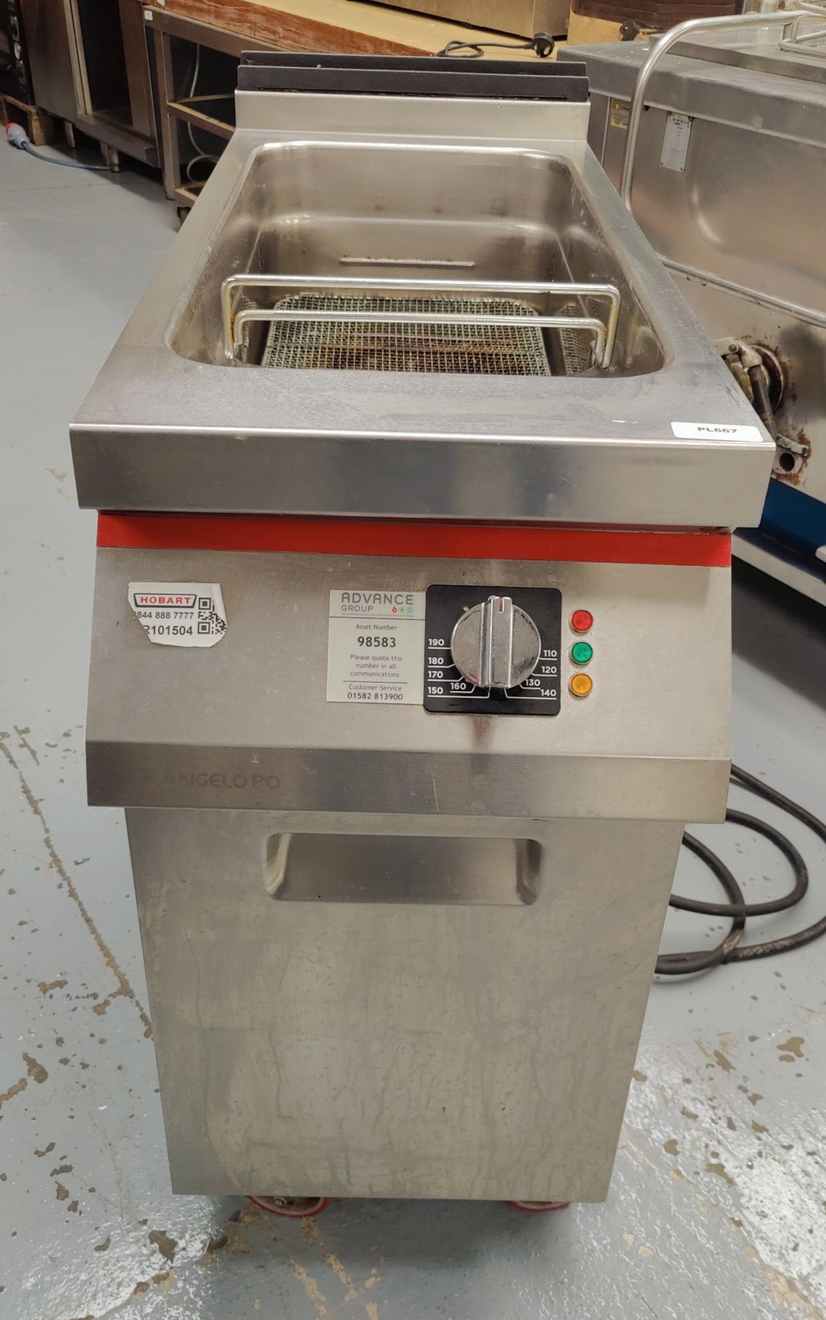 1 x Angelo Po Single Tank Electric Fryer - 3 Phase - Dimensions: H90 x W40 x D91 cms - Image 6 of 10