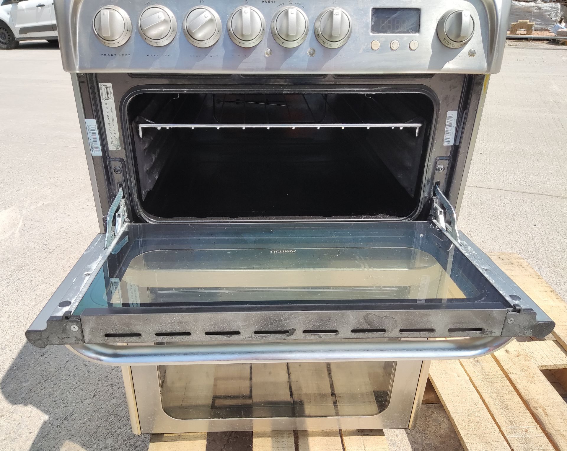 1 x HOTPOINT Ultima Hue61X Freestanding Electric Ceramic Cooker - Image 9 of 23