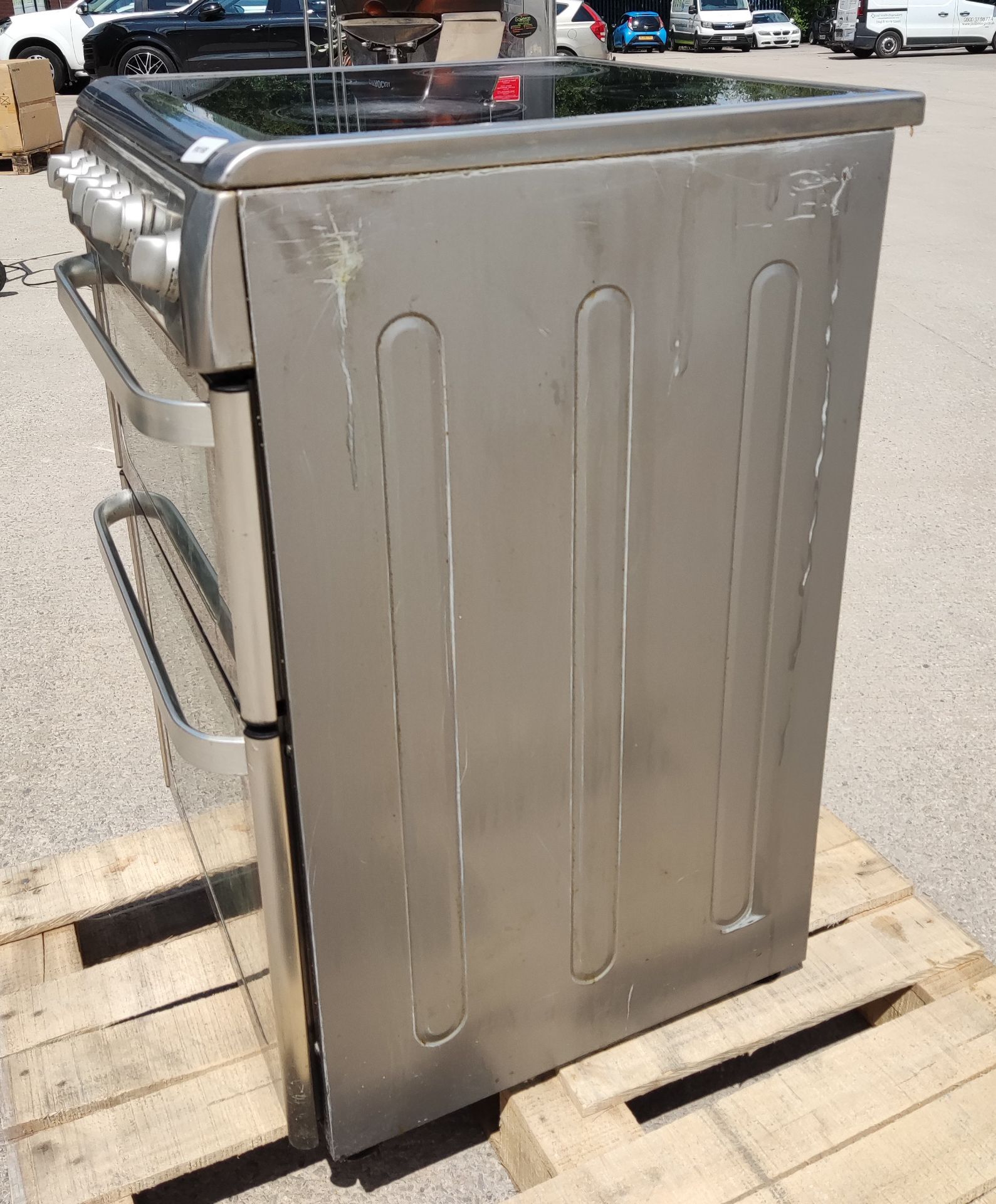 1 x HOTPOINT Ultima Hue61X Freestanding Electric Ceramic Cooker - Image 17 of 23