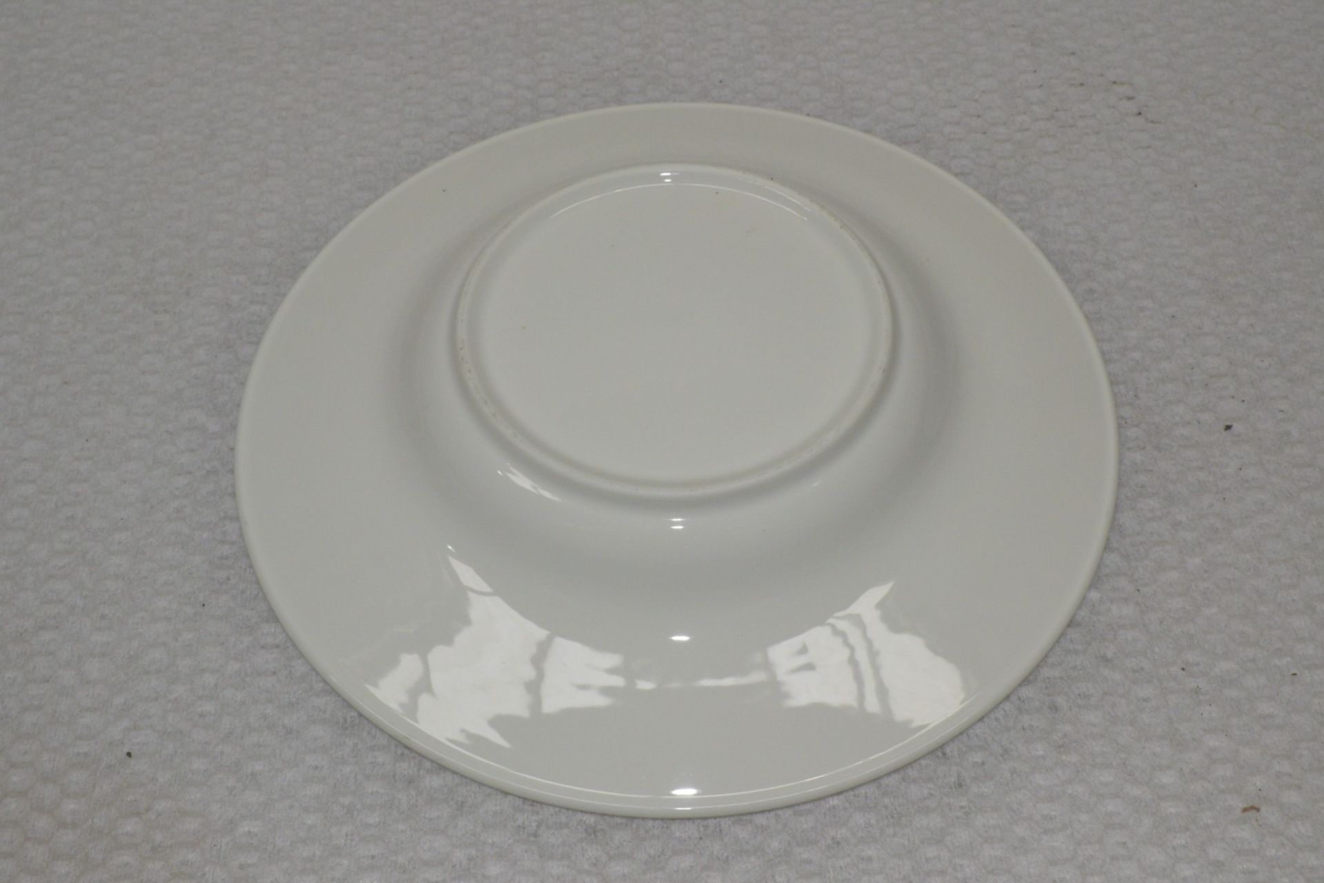 20 x Ceramic Wide Border Bowls - 28cm Wide - Image 4 of 5