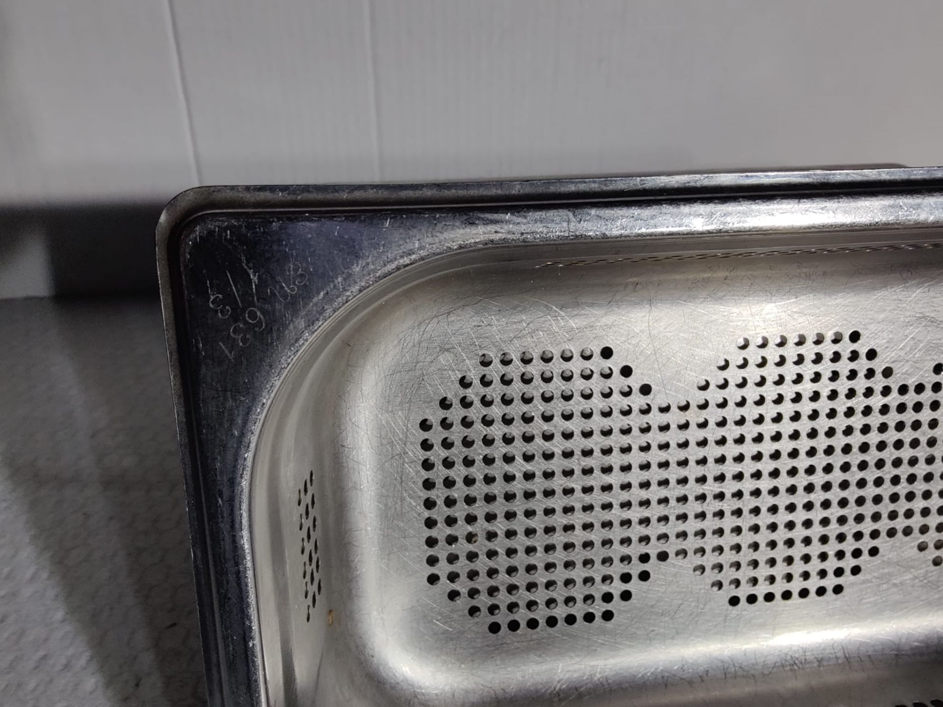 7 x Stainless Steel Perforated Gastronorm Pan - Size: H6 x 32.5 x 17.5 cms - CL011 - Ref: NCE165 Mez - Image 5 of 6