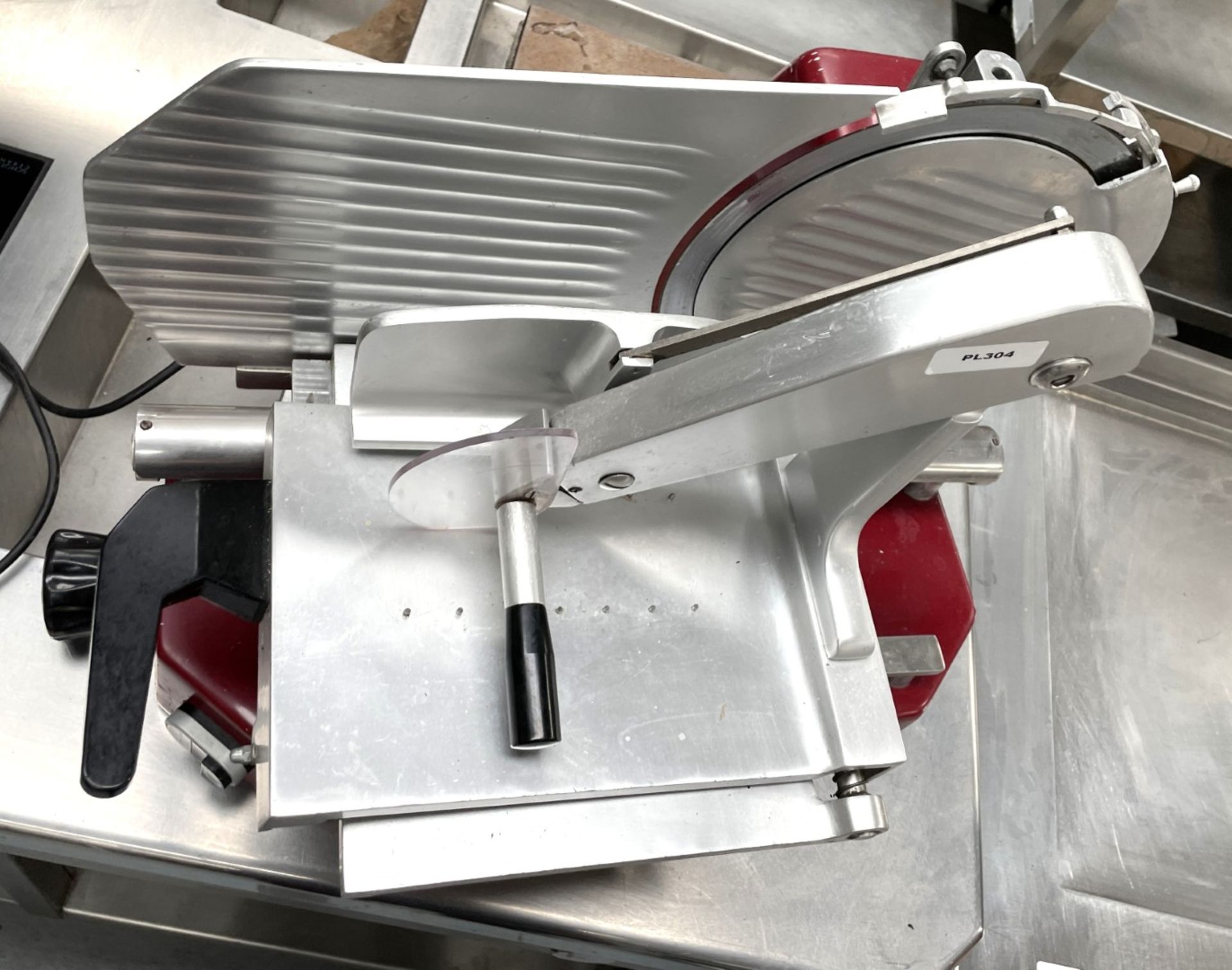 1 x FAC Vertical 300mm Meat Slicer - Model: F300TS-V - 240v - Image 10 of 17