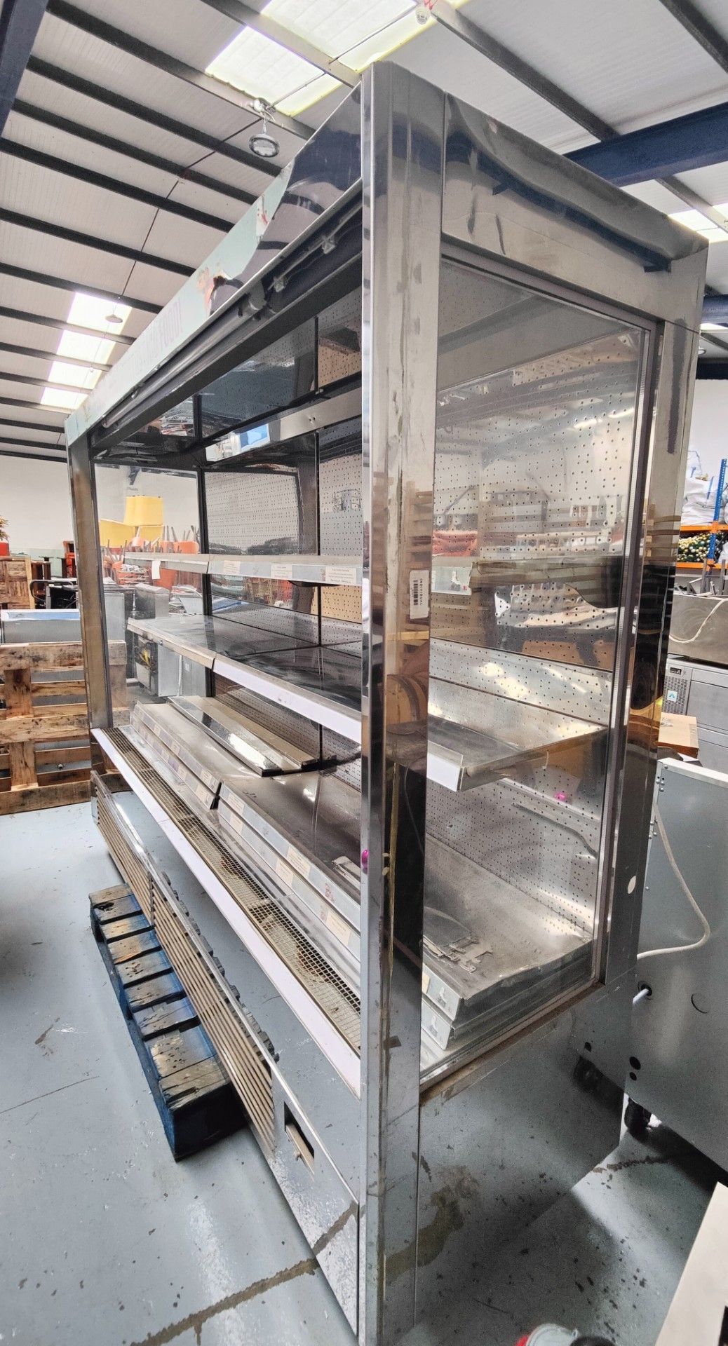 1 x Jupiter mk3 J26 Multi Deck Grab and Go Food and Drink Refrigerated Display Unit - 240v - Image 8 of 15