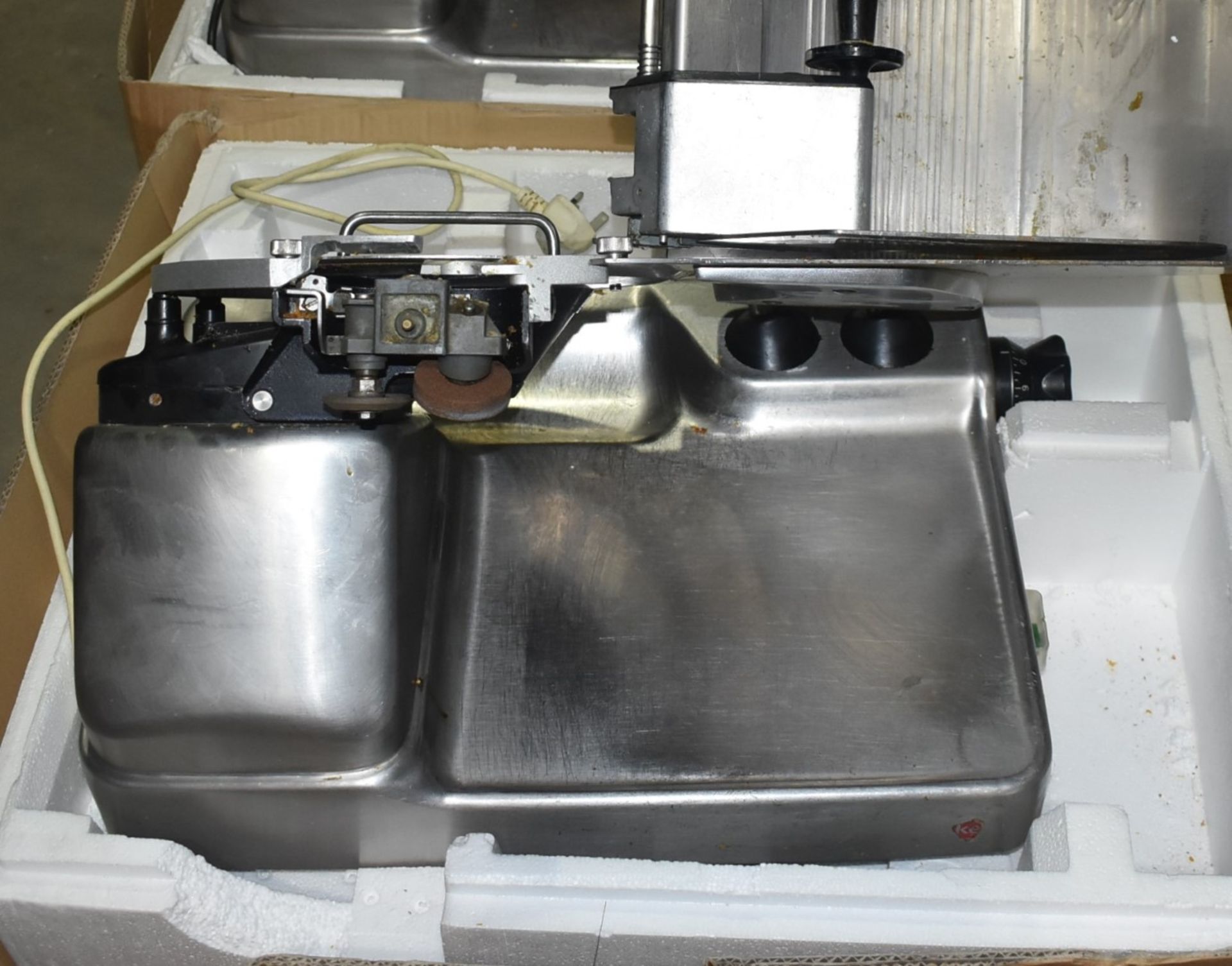 1 x Berkel 800S Commercial Meat Slicer - Requires a Replacement Blade - Image 3 of 6