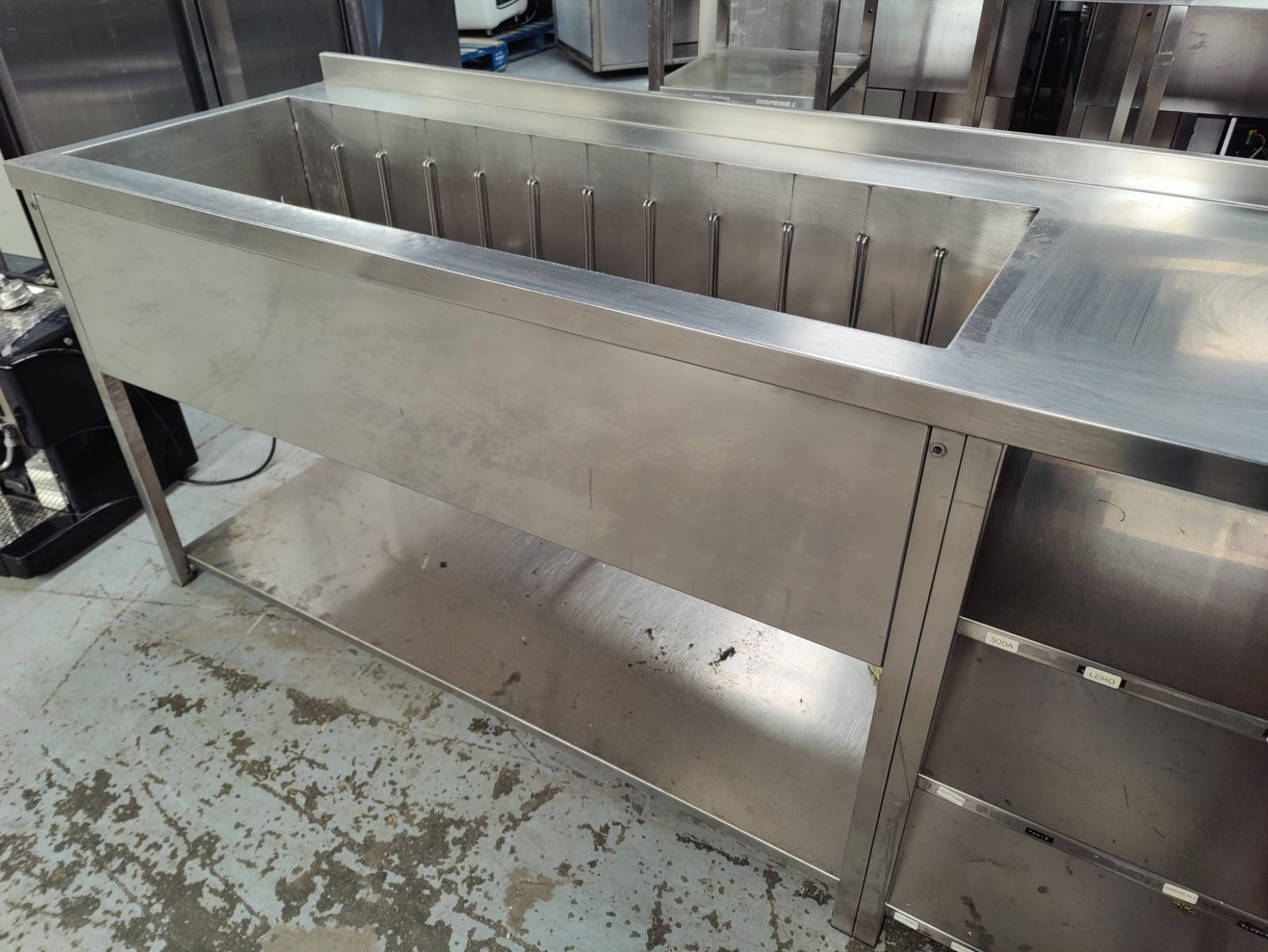 1 x Stainless Steel Back Bar Unit Features Large Ice Well, Prep Area and Shelves - Dimensions: H83 - Image 7 of 9