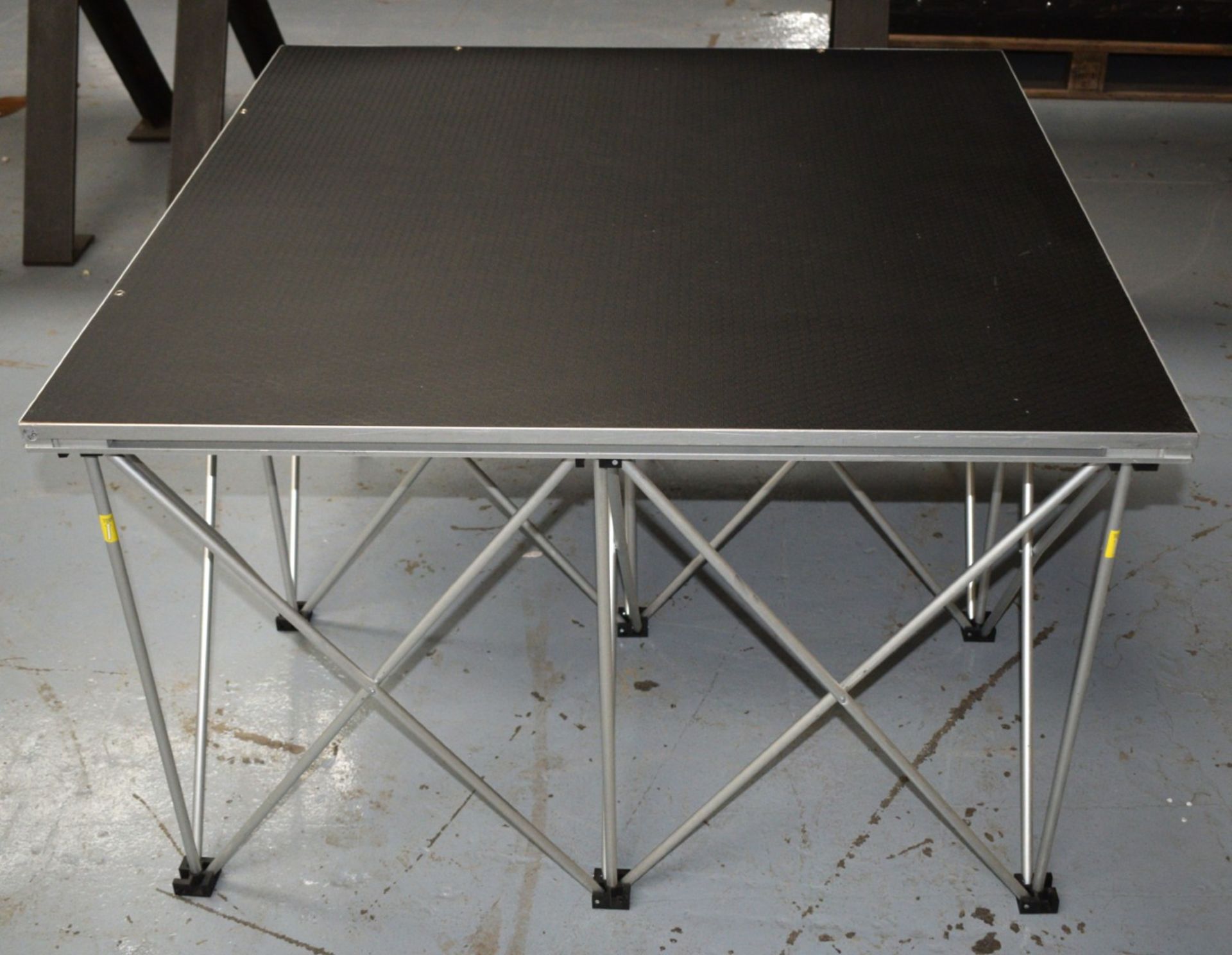 1 x Power Dynamics Mobile Spider Stage - Dimensions: H63 x W100 x D100 cms