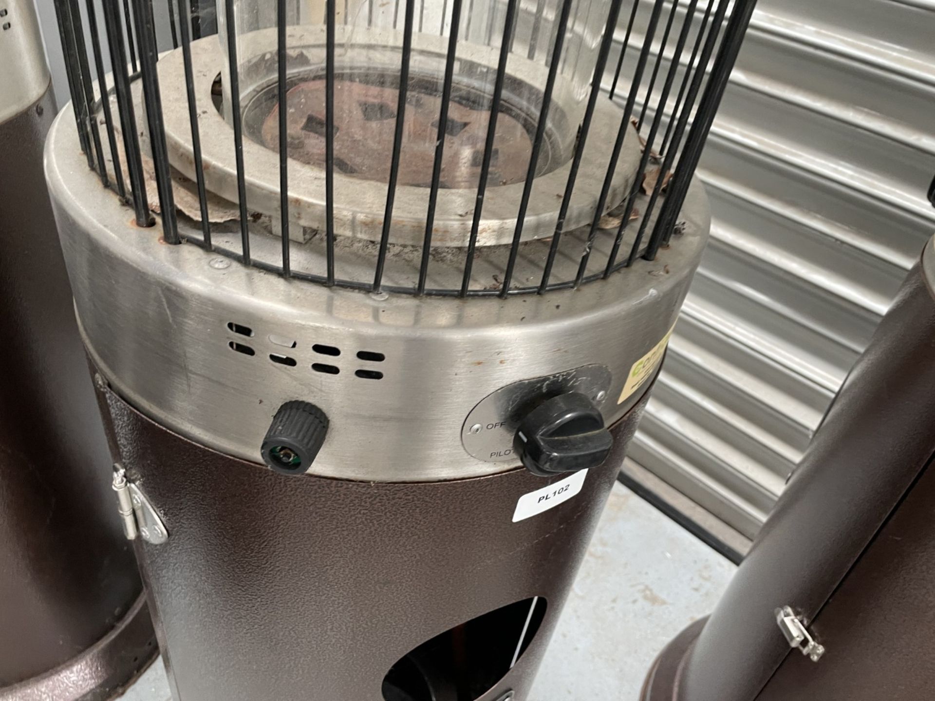 1 x Heat Outdoors Santini Spiral Flame 13.5kW Gas Freestanding Upright Patio Heater - Image 4 of 16