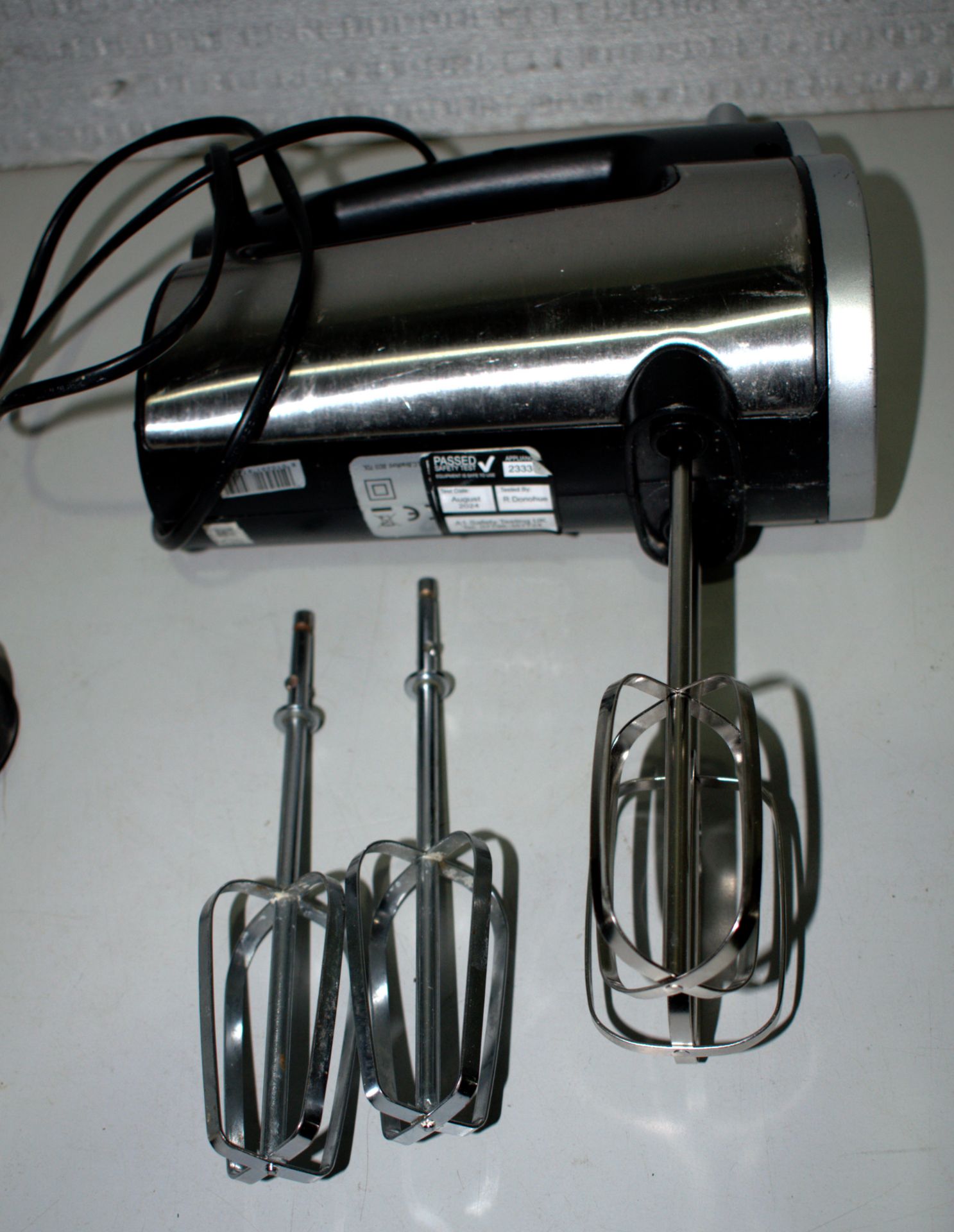 2 x Food Mixers - 1 x Stick Blender and 1 x Electric Whisk - Image 4 of 8