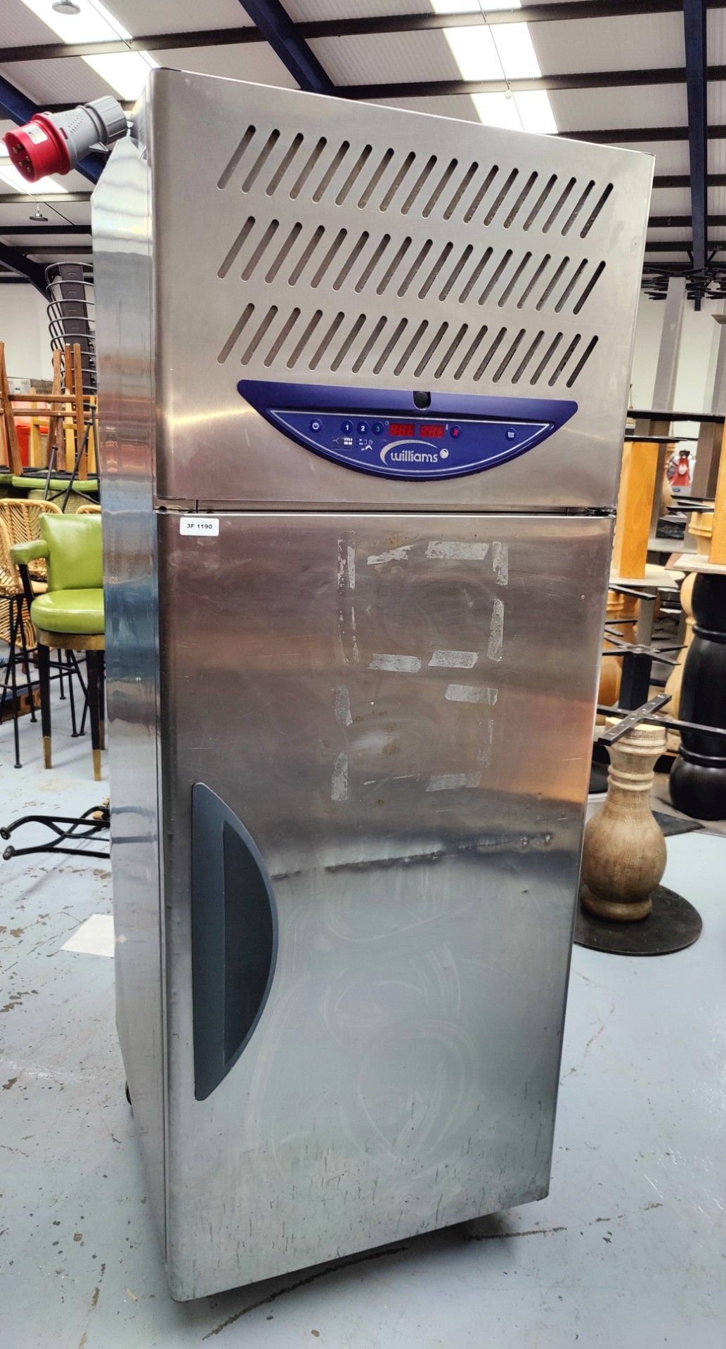 1 x Williams WBC50 Upright Single Door Blast Chiller with a 13 Tray Capacity - 240v