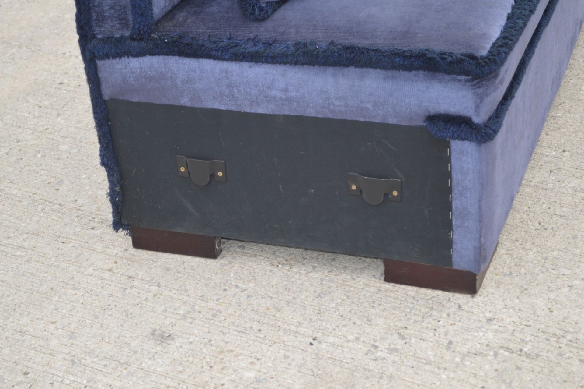 4 x Blue Velvet Slipper Seating Benches with Fringe Trims and 6 x Matching Cushions - Image 11 of 12