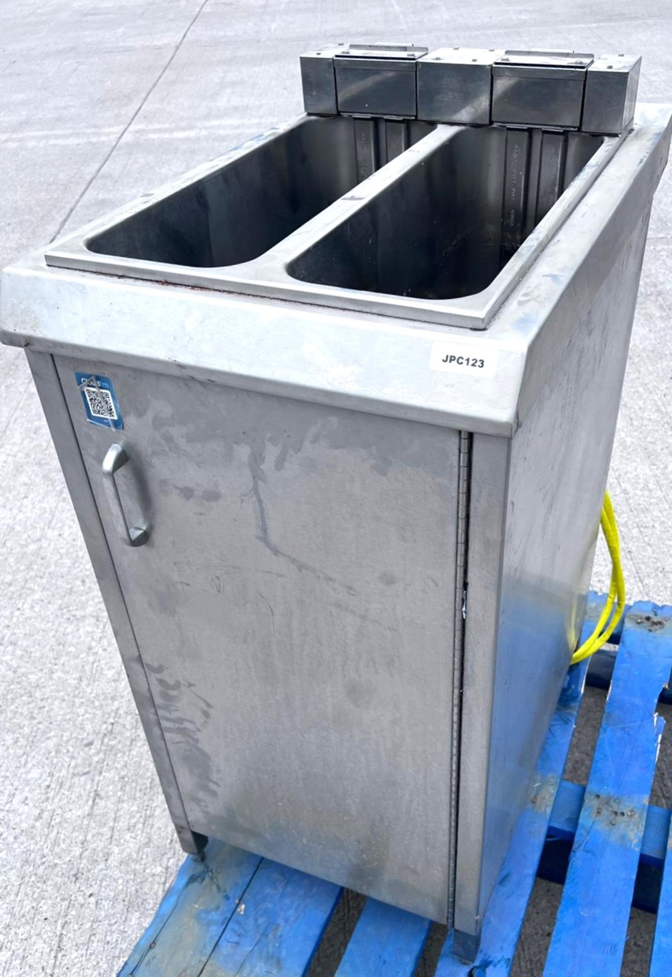 1 x Twin Tank Electric 3 Phase in a Stainless Steel Single Door Cabinet - Dimensions: H100 x W47