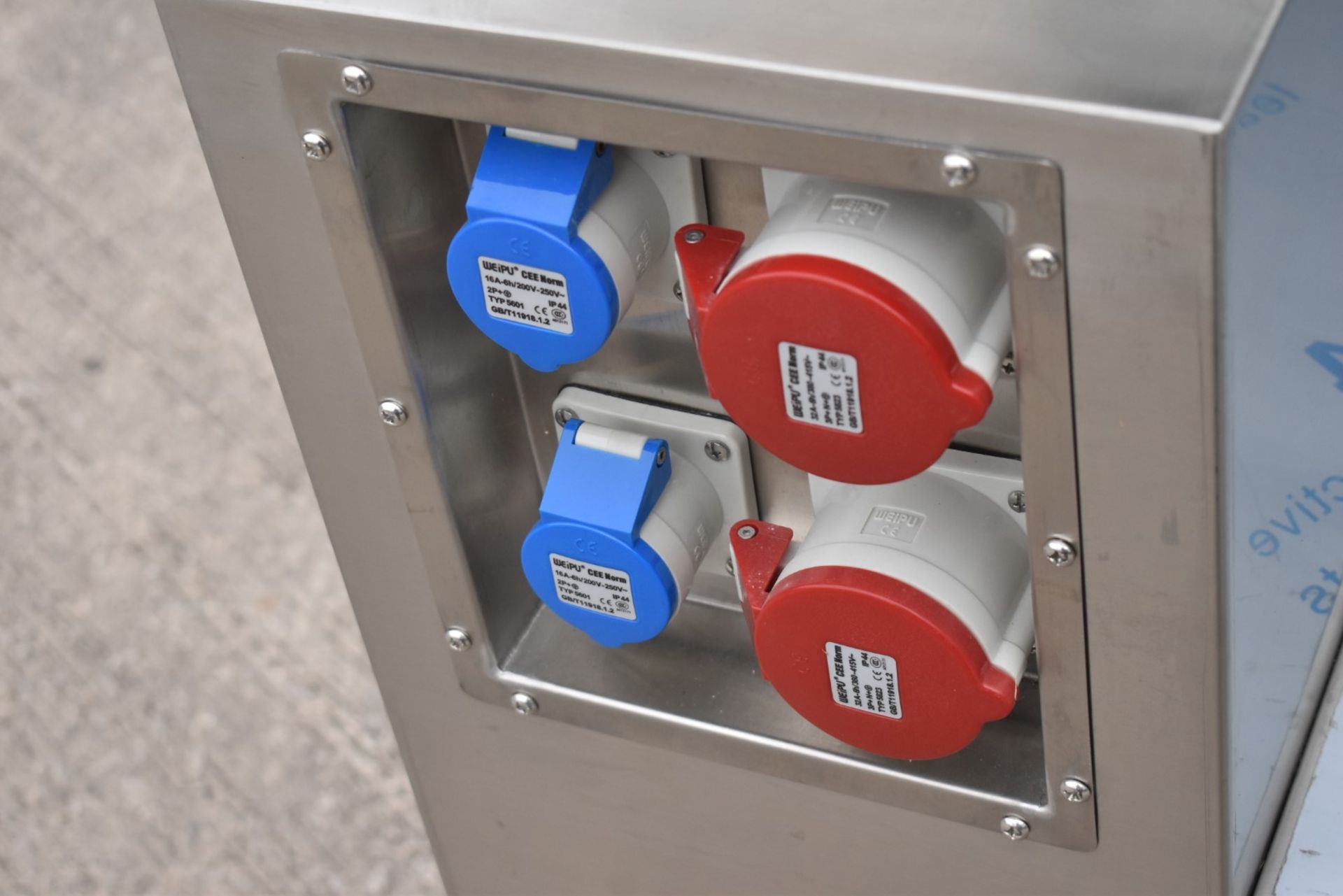 1 x Rexmartins Front Cooking Station For Griddles etc - Cooking Appliance Station With Lights - Image 10 of 15