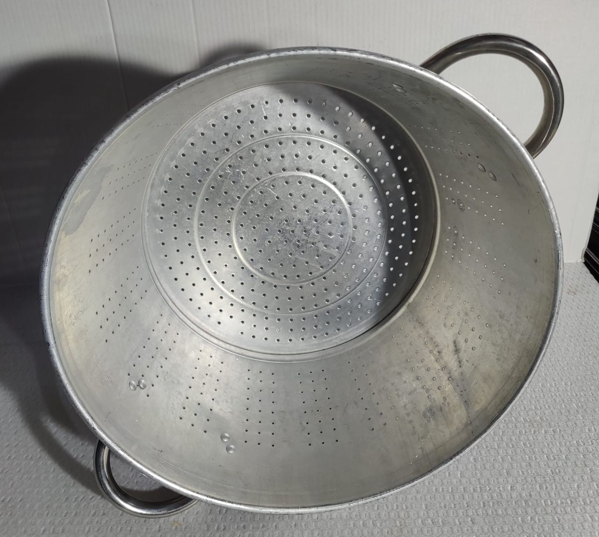 1 x Large Heavy Huty Aluminum Colander - H24 x W41 cms - Image 2 of 4