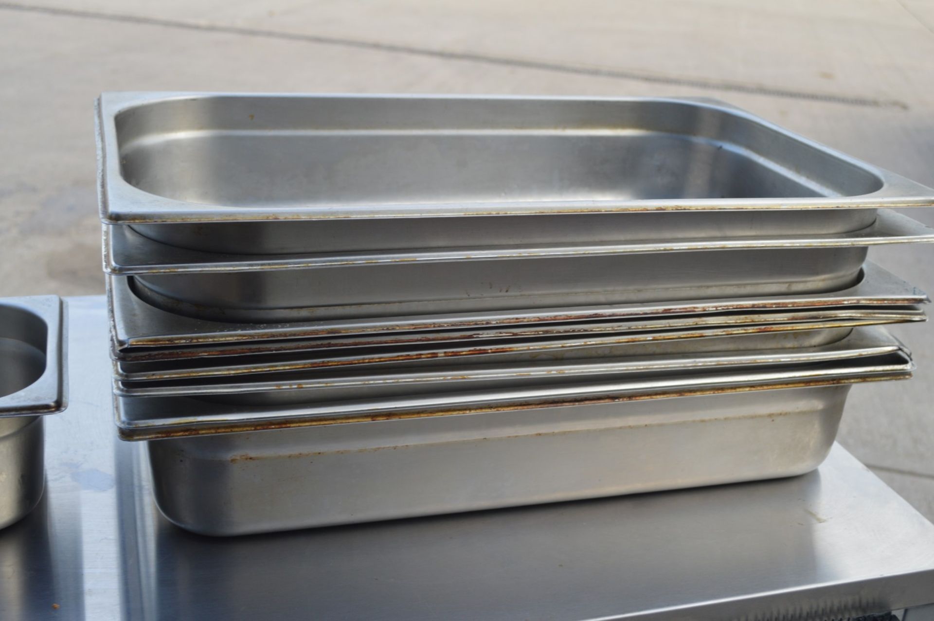13 x Assorted Stainless Steel Gastro Pans - Various Sizes - Image 5 of 5