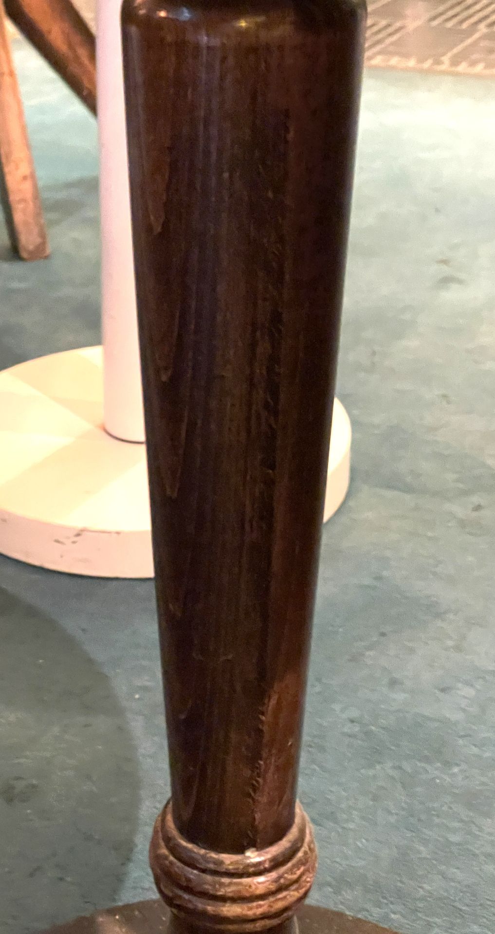 1 x Mahogany Bar Table Featuring a Wooden Column Pedestal with Cast Iron Base - Image 5 of 5