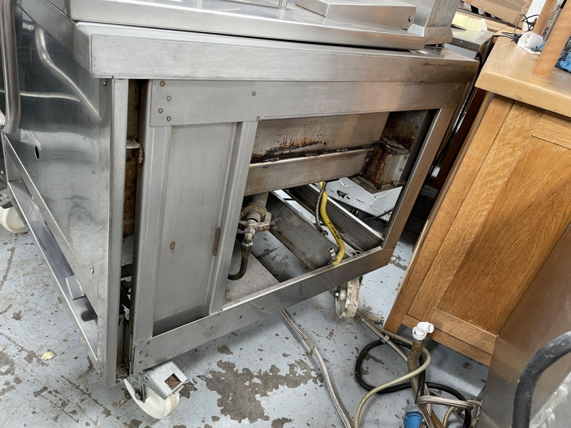 1 x Paul Charvet Gas Powered Tilting Bratt Pan - Model: 1000 GSBM/1 - Dimensions: H94 x W101 x - Image 8 of 17