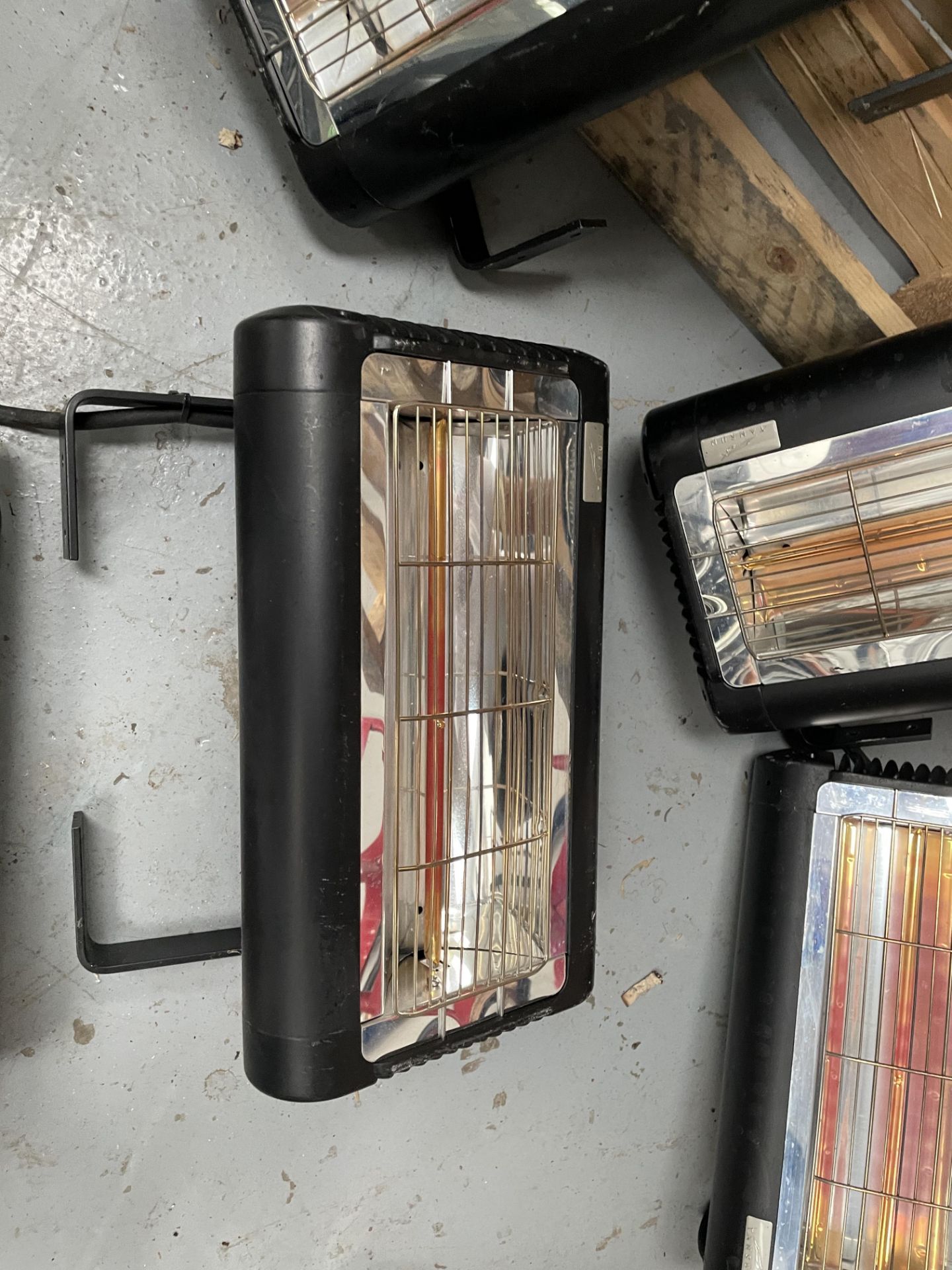 7 x Tansun Sorrento Infrared Outdoor Table Heaters - 2000w 230v IP25  - Model 220IP - RRP £2,000 - Image 4 of 9